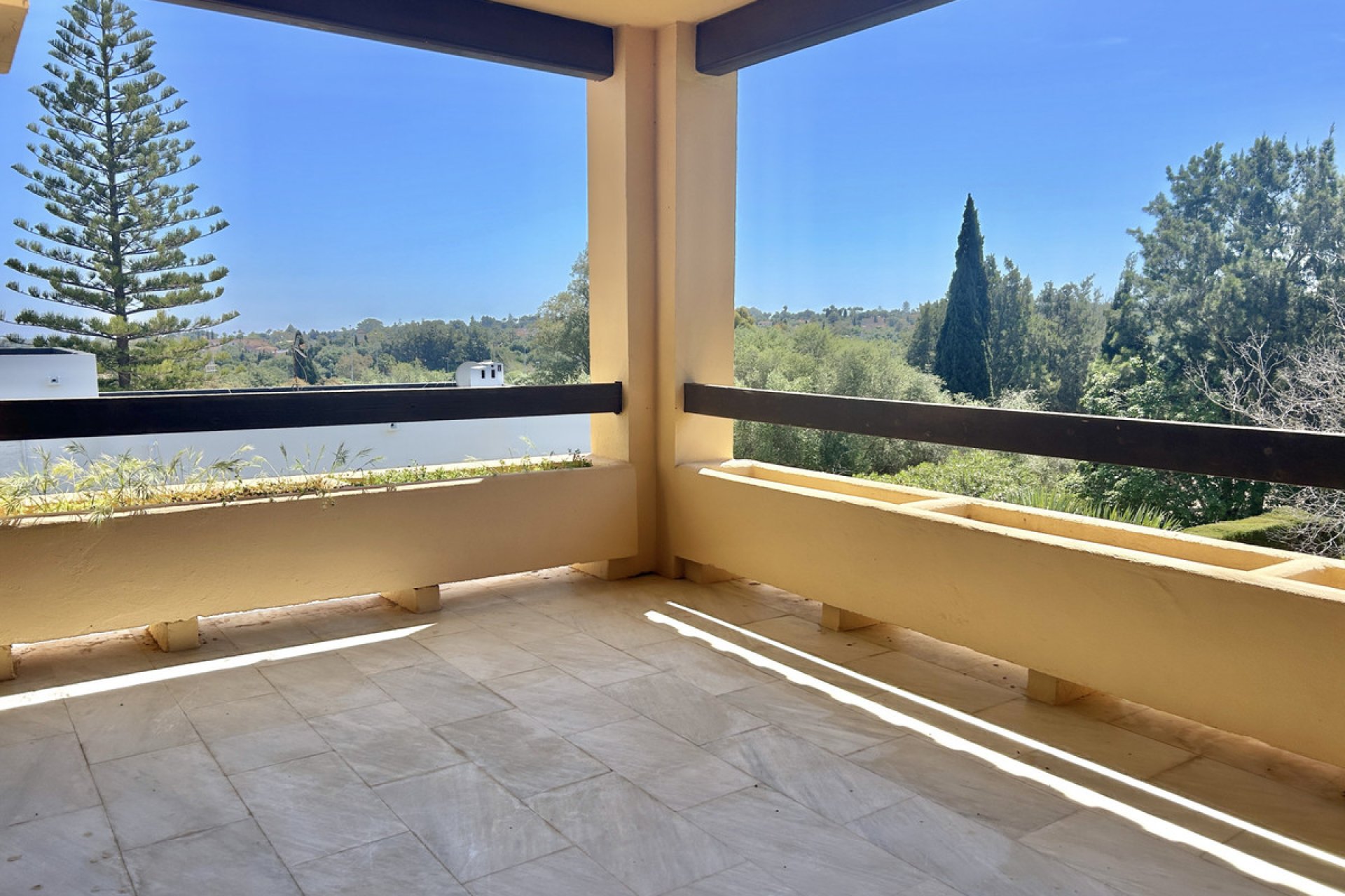 Resale - Apartment - Middle Floor Apartment - Sotogrande