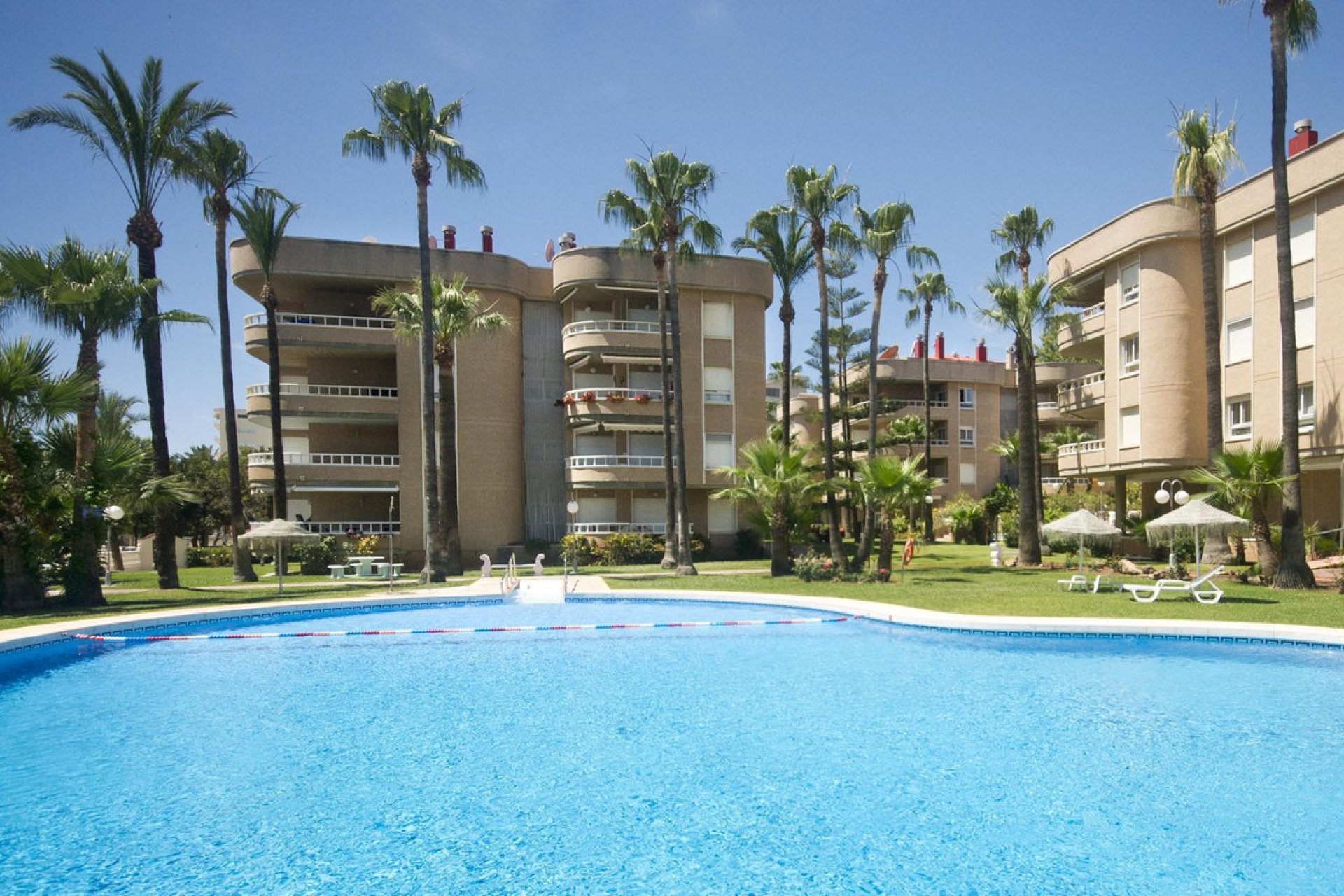 Resale - Apartment - Middle Floor Apartment - Torremolinos - La Carihuela