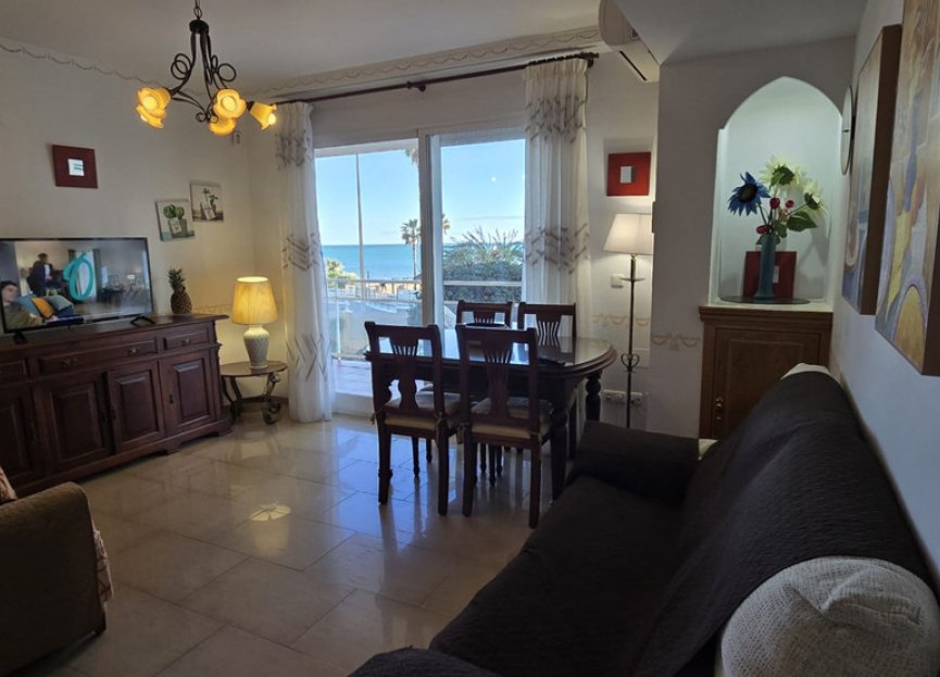 Resale - Apartment - Middle Floor Apartment - Torremolinos - La Carihuela