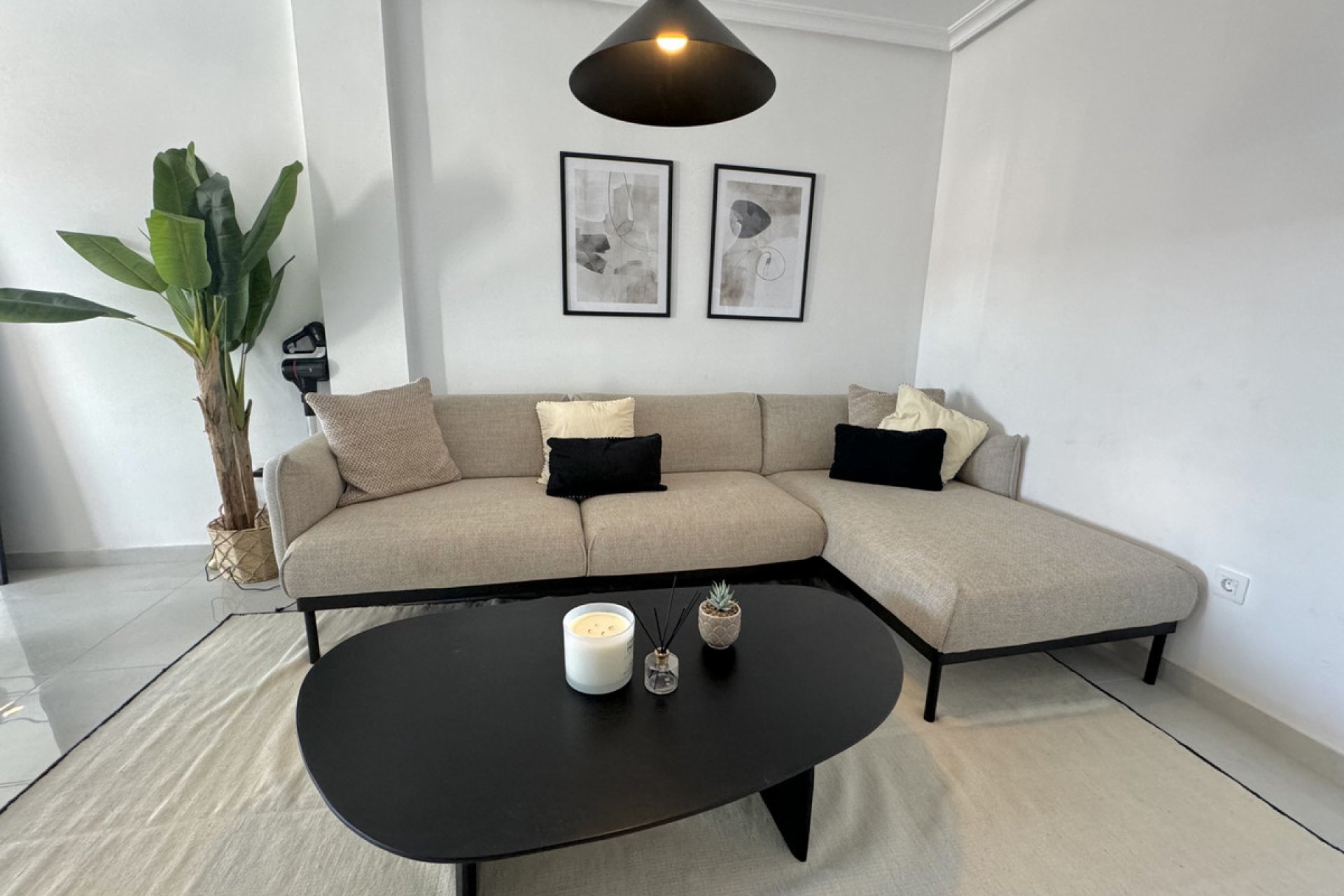 Resale - Apartment - Nueva Andalucía - Nueva Andalucia