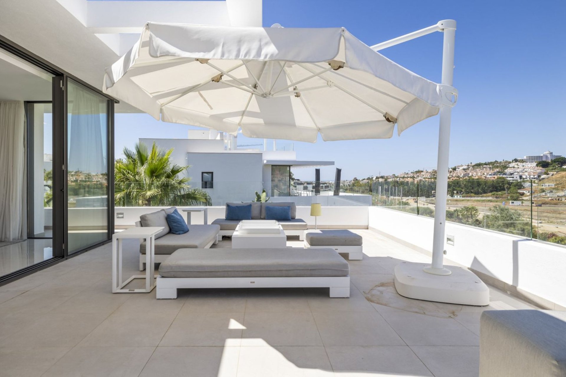 Resale - Apartment - Penthouse - Benahavís - Benahavís Centro