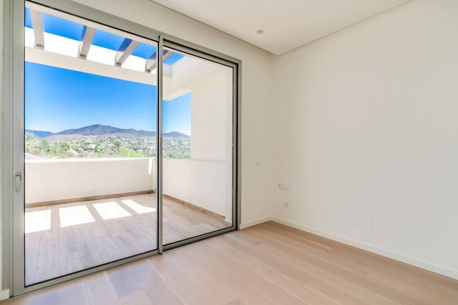 Resale - Apartment - Penthouse - Benahavís - Benahavís Centro