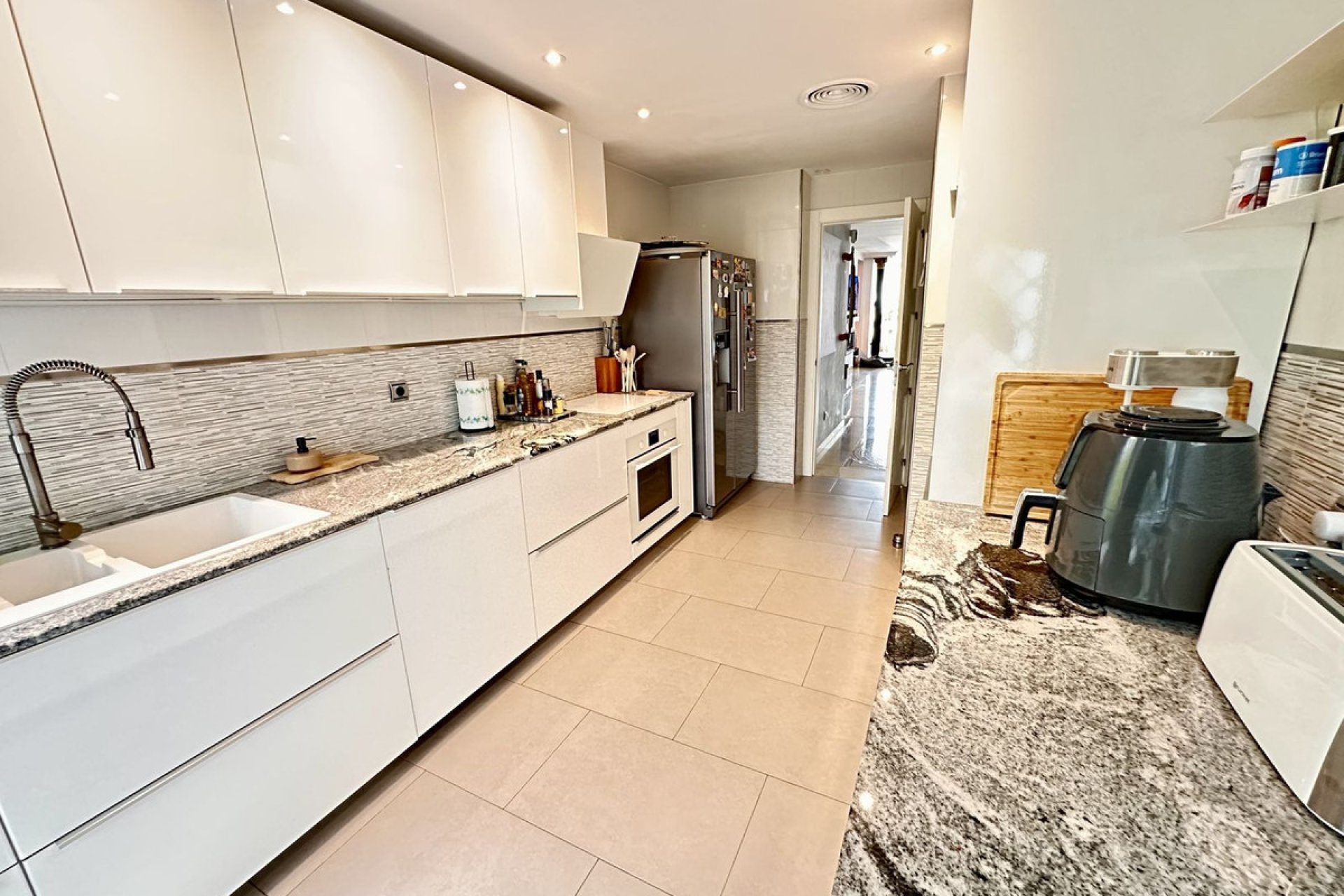 Resale - Apartment - Penthouse - Benahavís - Benahavís Centro