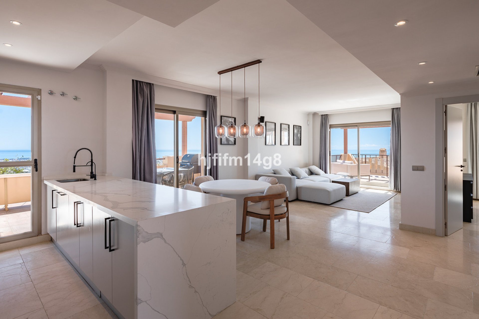 Resale - Apartment - Penthouse - Benahavís - Benahavís Centro