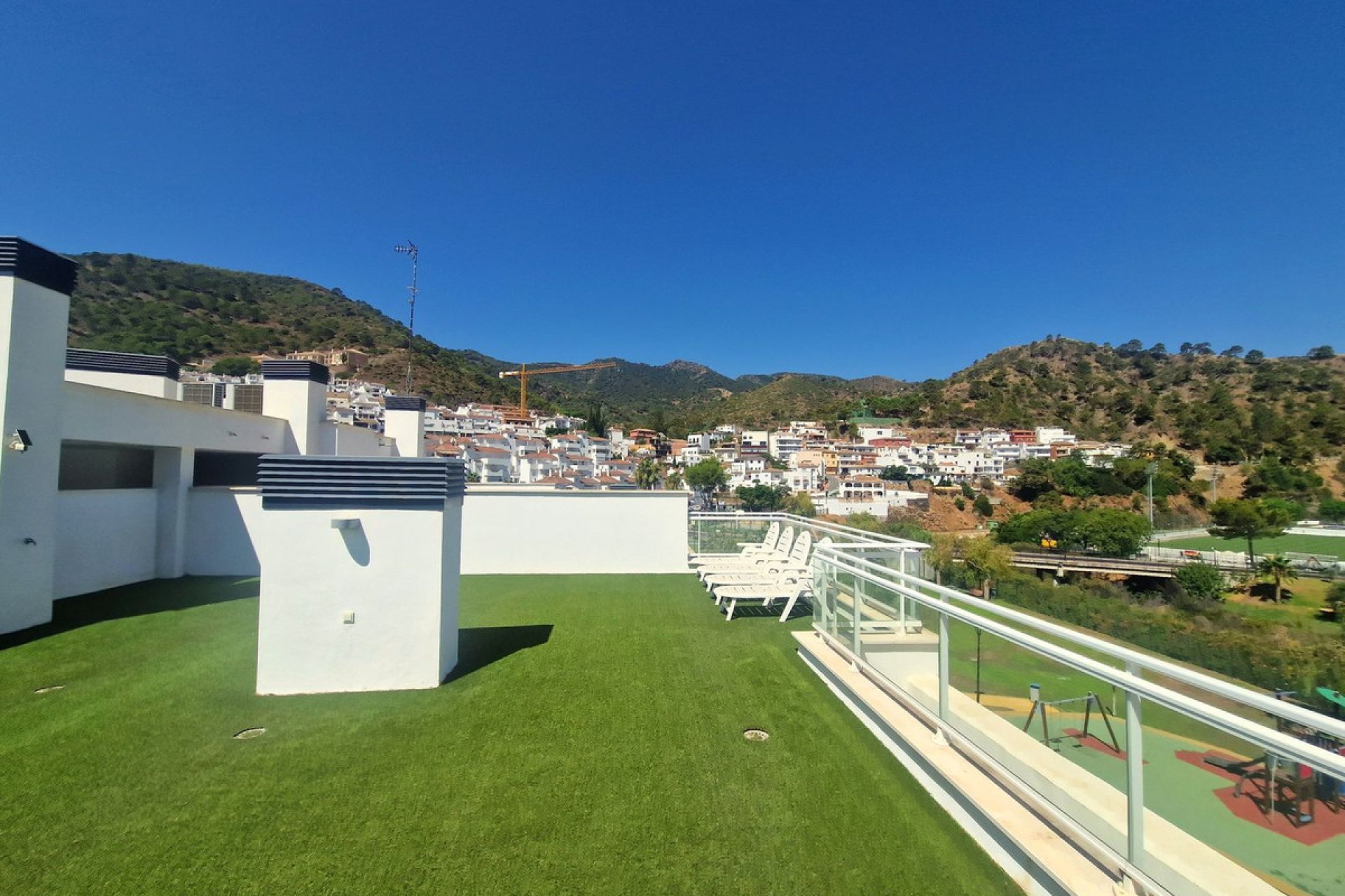 Resale - Apartment - Penthouse - Benahavís - Benahavís Centro