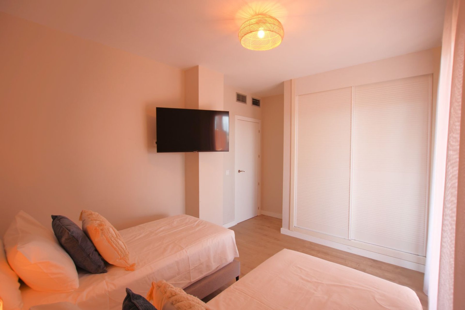 Resale - Apartment - Penthouse - Benahavís - Benahavís Centro