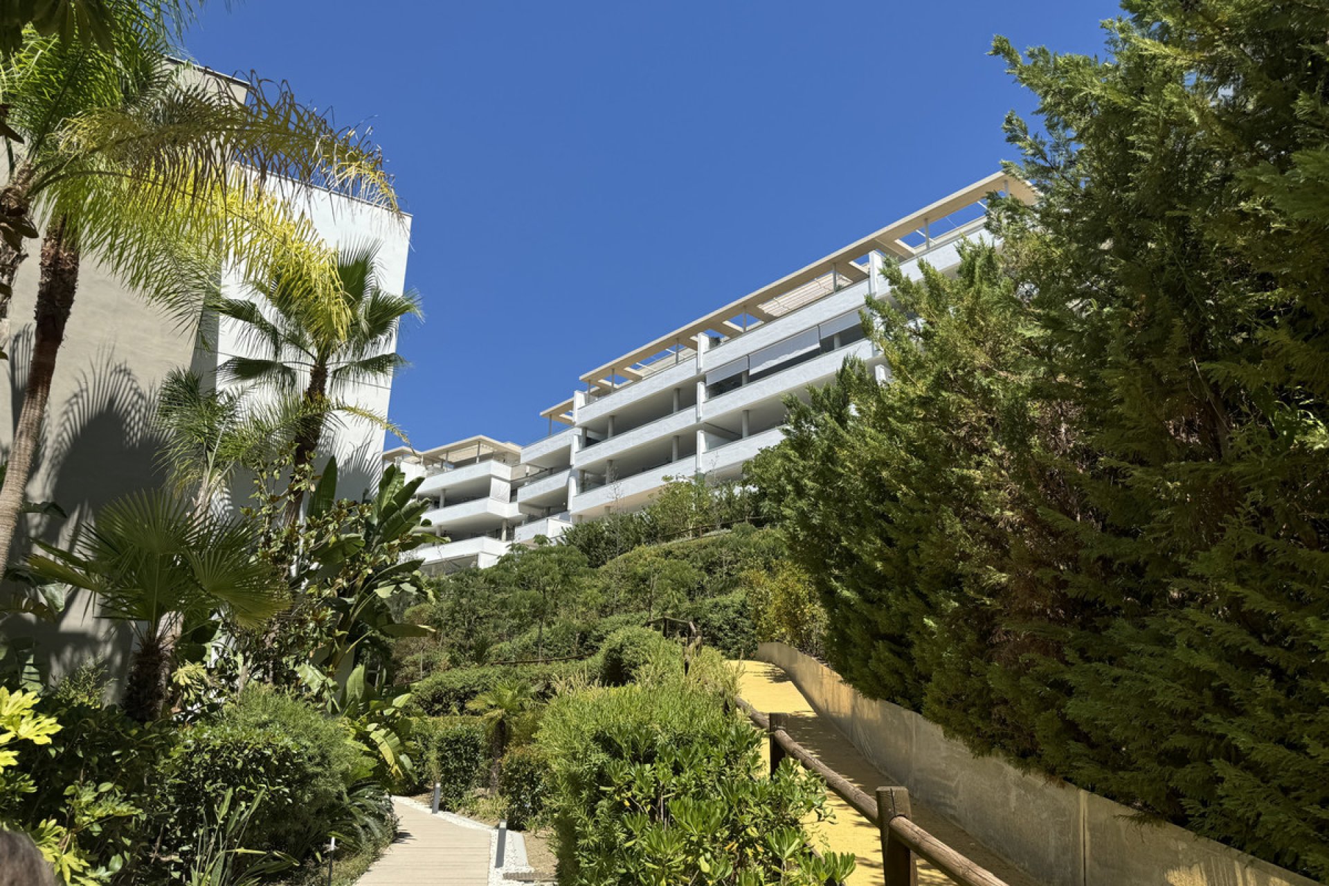 Resale - Apartment - Penthouse - Benahavís - Benahavís Centro