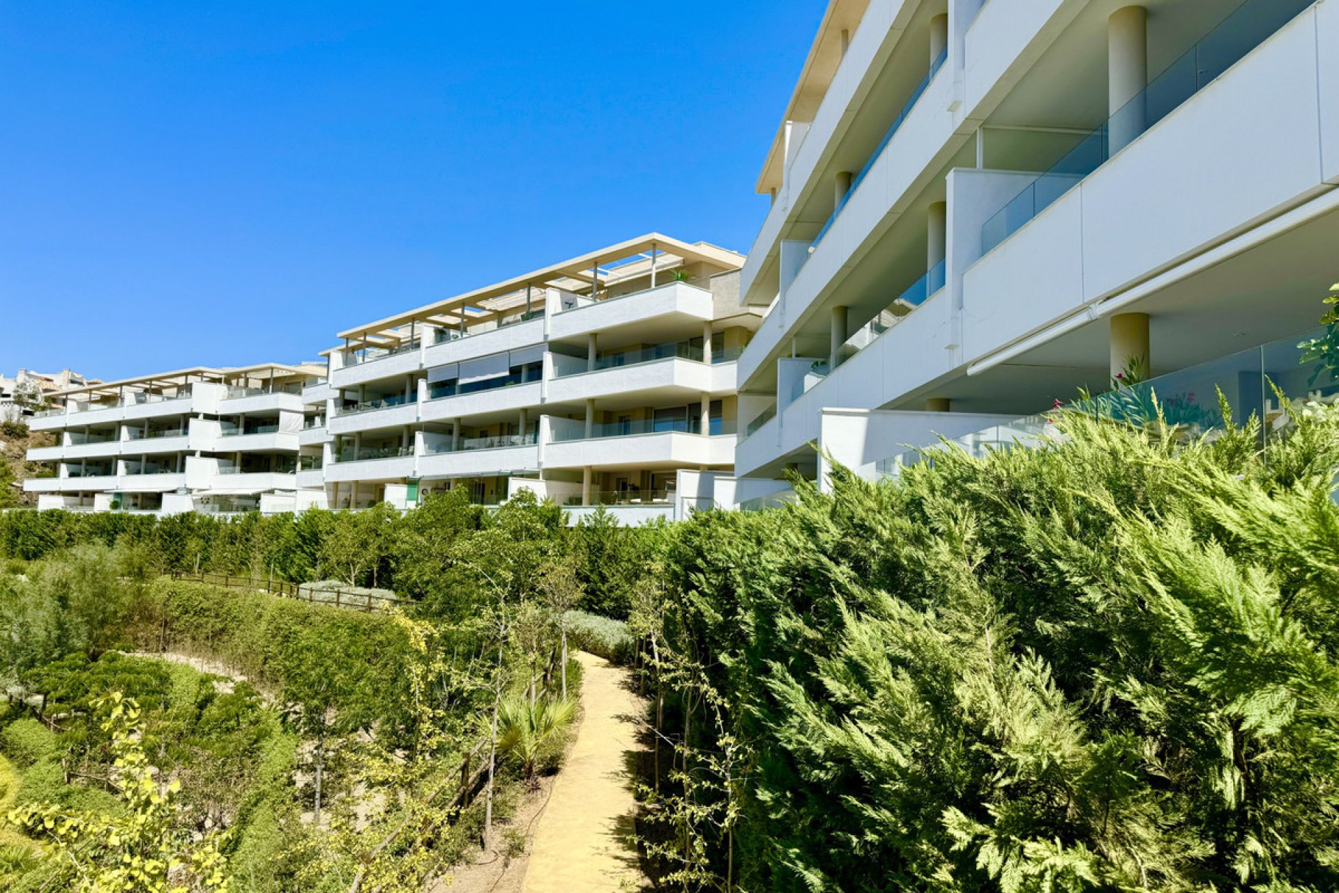 Resale - Apartment - Penthouse - Benahavís - Benahavís Centro