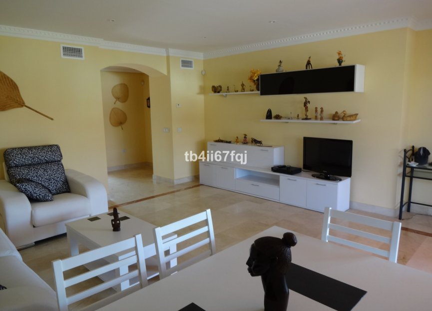 Resale - Apartment - Penthouse - Benahavís - Benahavís Centro