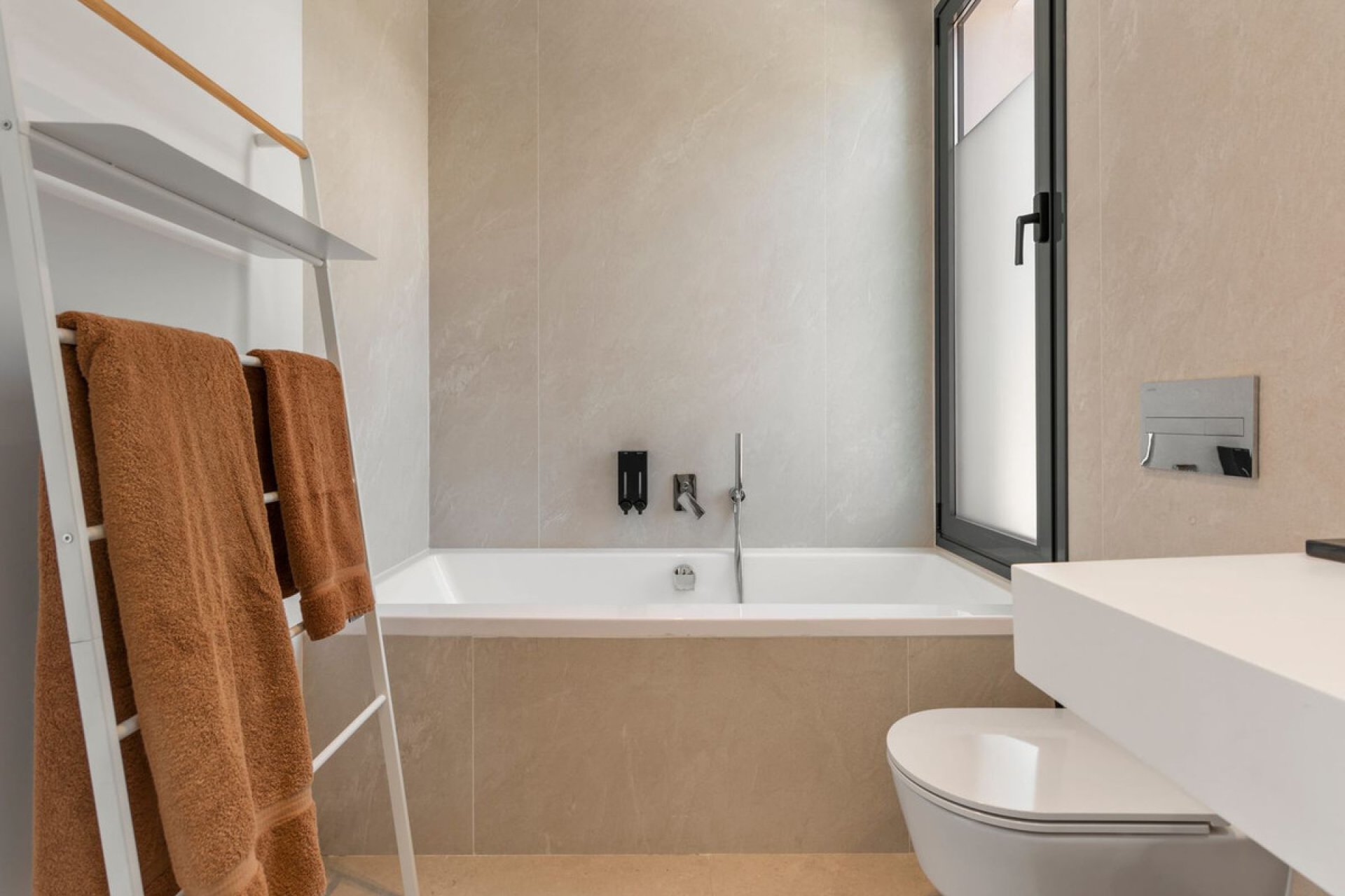 Resale - Apartment - Penthouse - Benahavís - Benahavís Centro