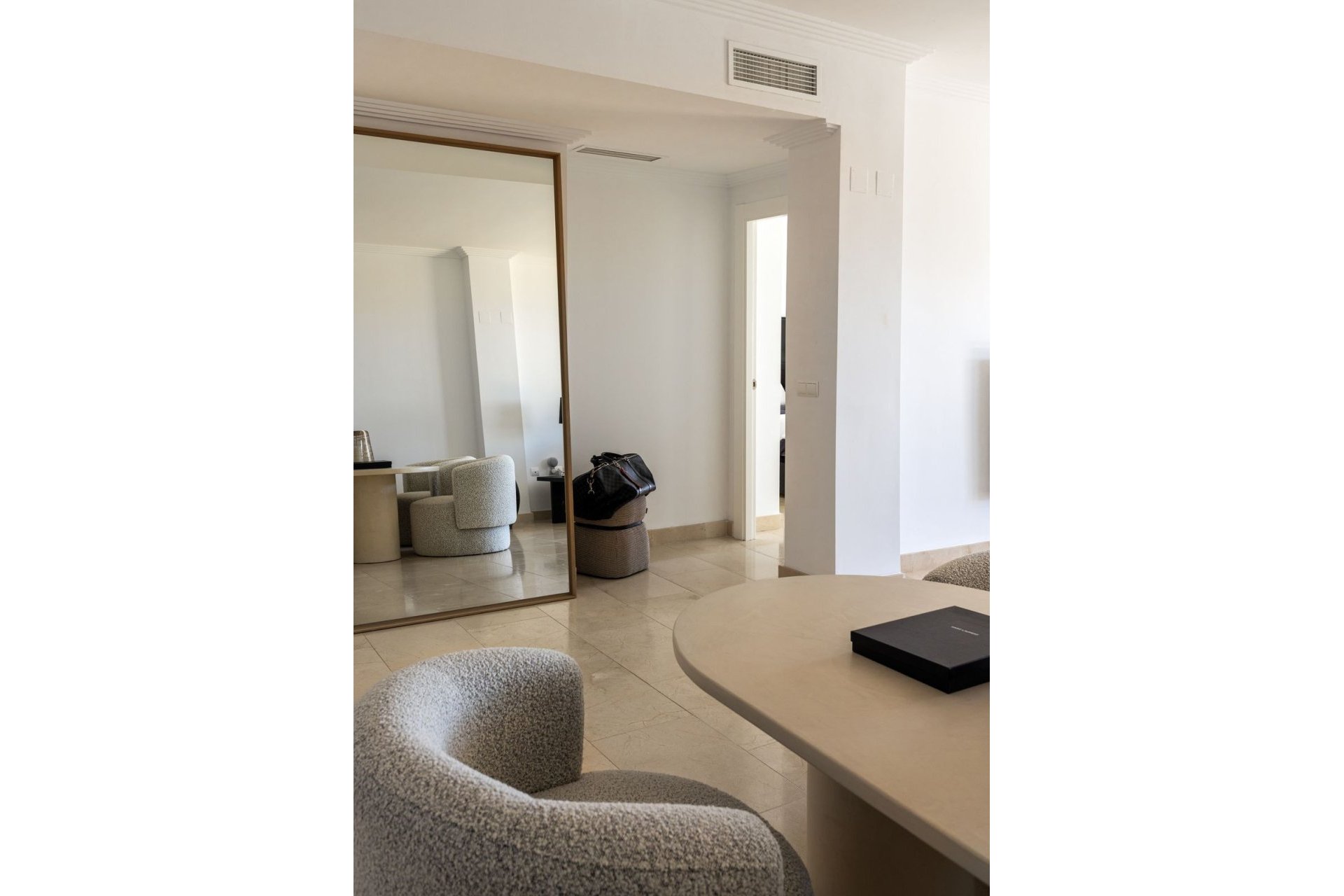 Resale - Apartment - Penthouse - Benahavís - Benahavís Centro