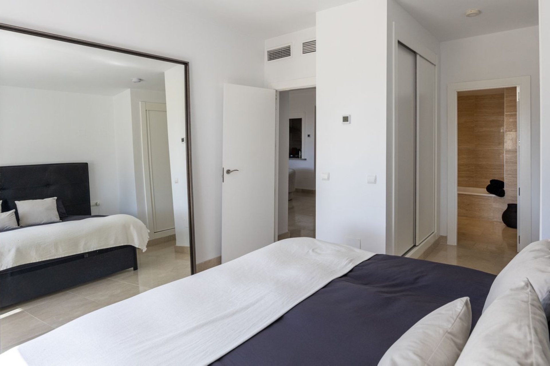 Resale - Apartment - Penthouse - Benahavís - Benahavís Centro