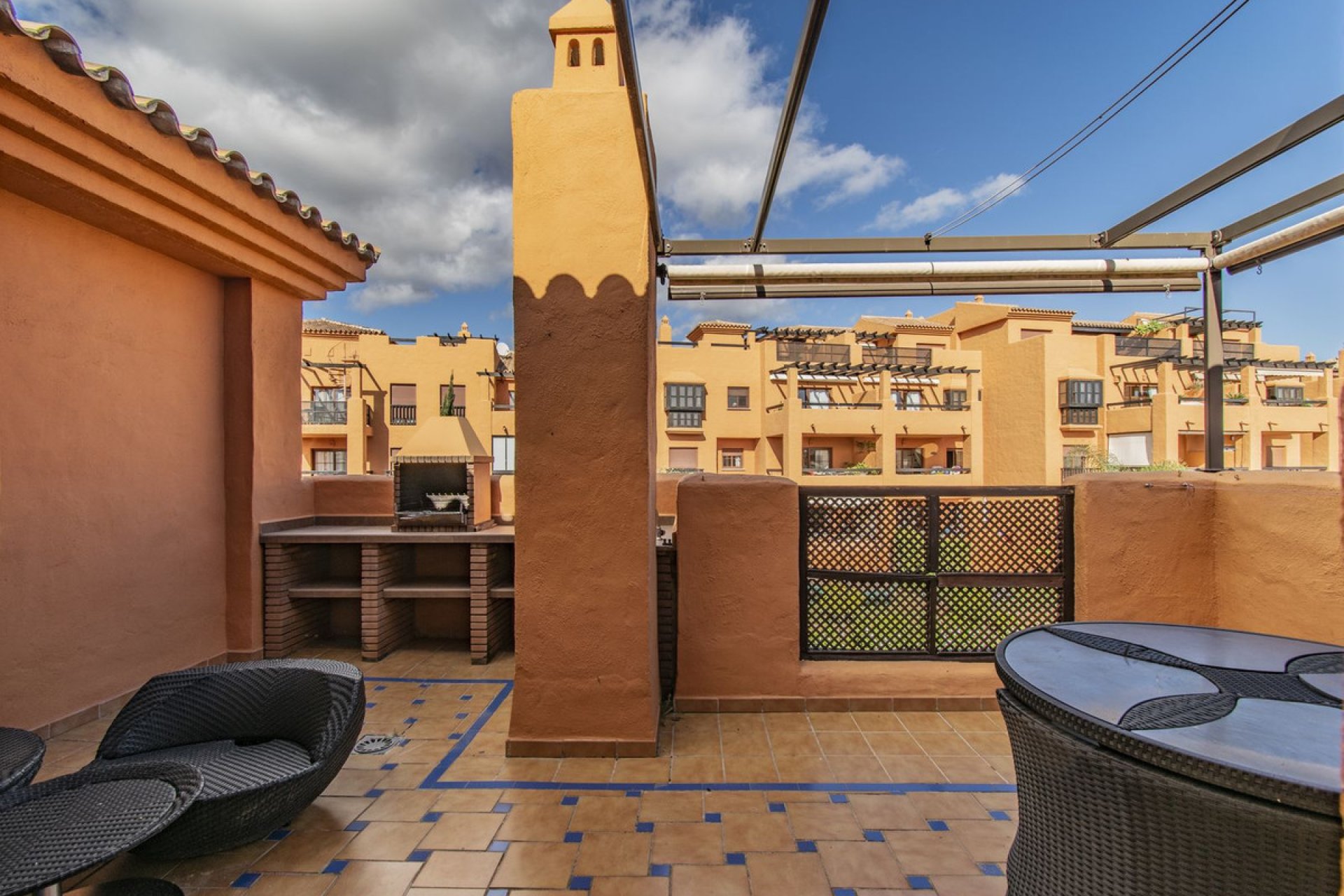 Resale - Apartment - Penthouse - Benahavís - Benahavís Centro