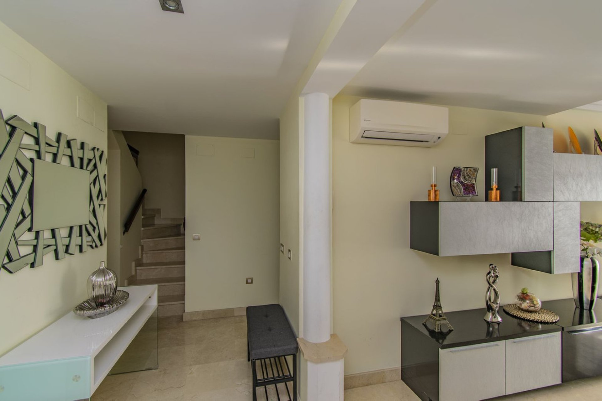 Resale - Apartment - Penthouse - Benahavís - Benahavís Centro