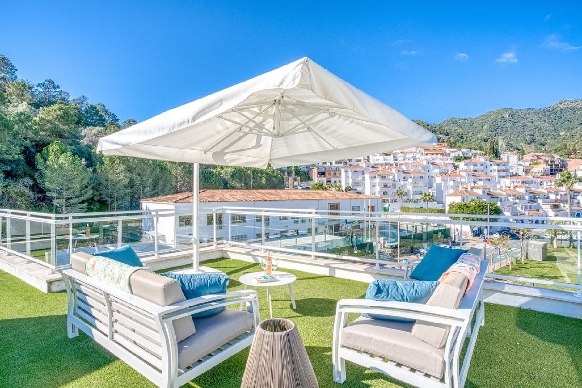 Resale - Apartment - Penthouse - Benahavís - Benahavís Centro