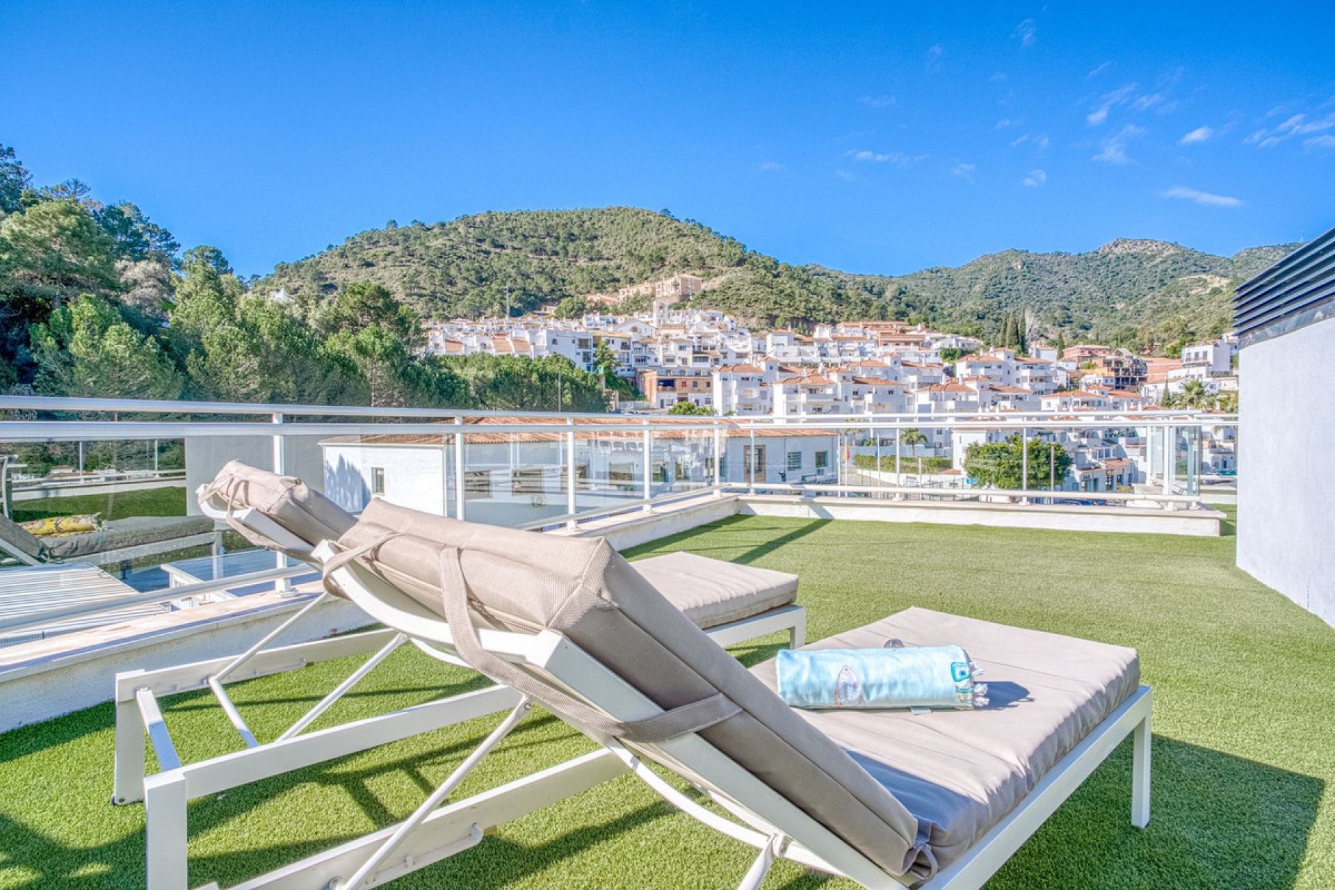 Resale - Apartment - Penthouse - Benahavís - Benahavís Centro