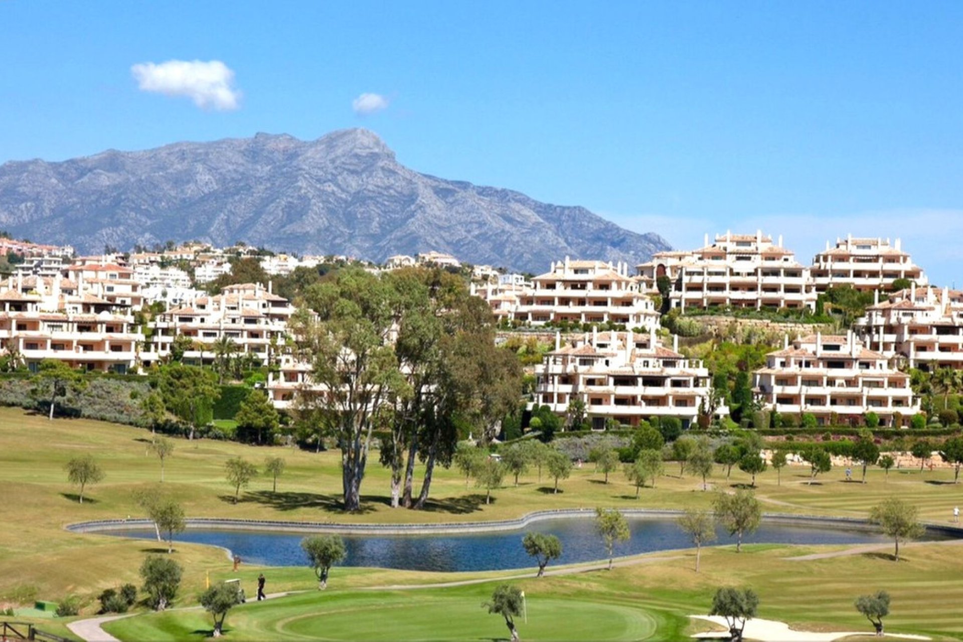 Resale - Apartment - Penthouse - Benahavís - Benahavís Centro