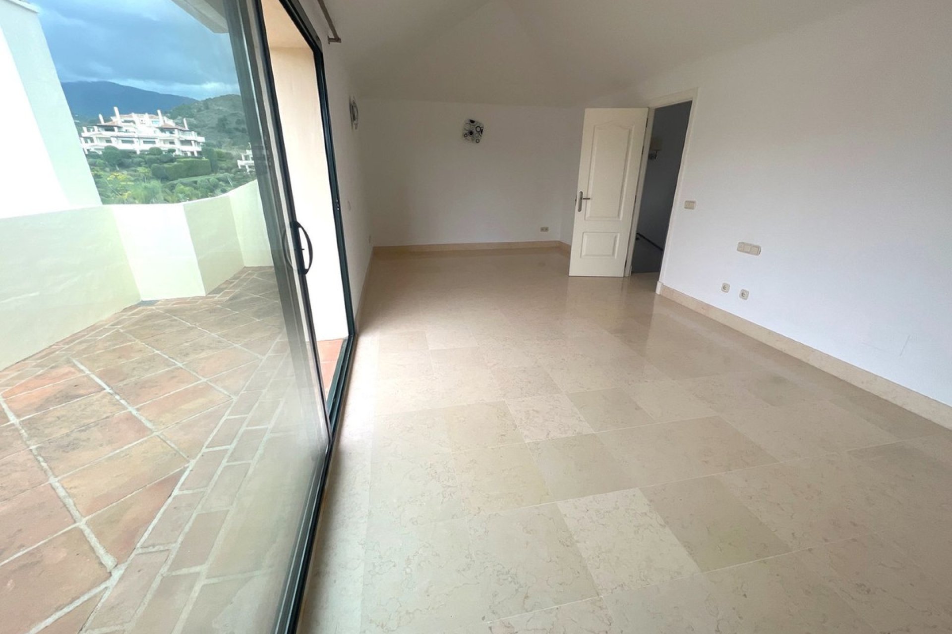 Resale - Apartment - Penthouse - Benahavís - Benahavís Centro