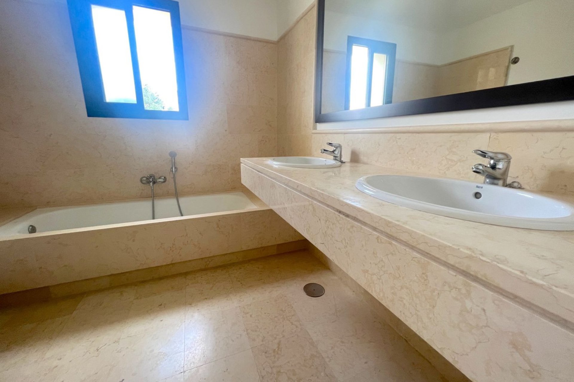 Resale - Apartment - Penthouse - Benahavís - Benahavís Centro