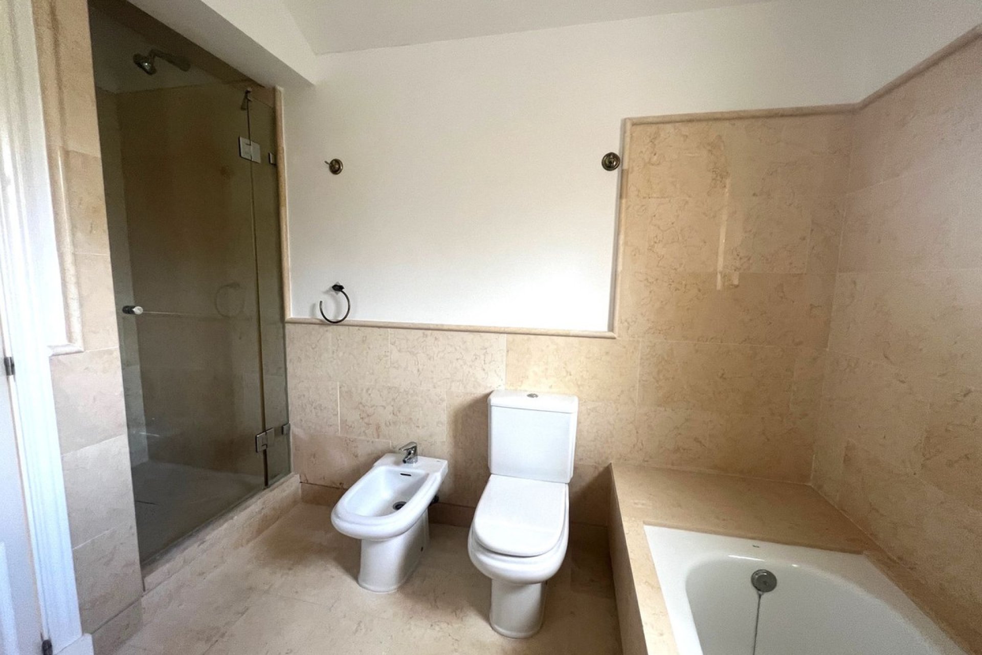 Resale - Apartment - Penthouse - Benahavís - Benahavís Centro