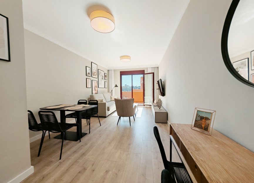 Resale - Apartment - Penthouse - Benahavís - Benahavís Centro