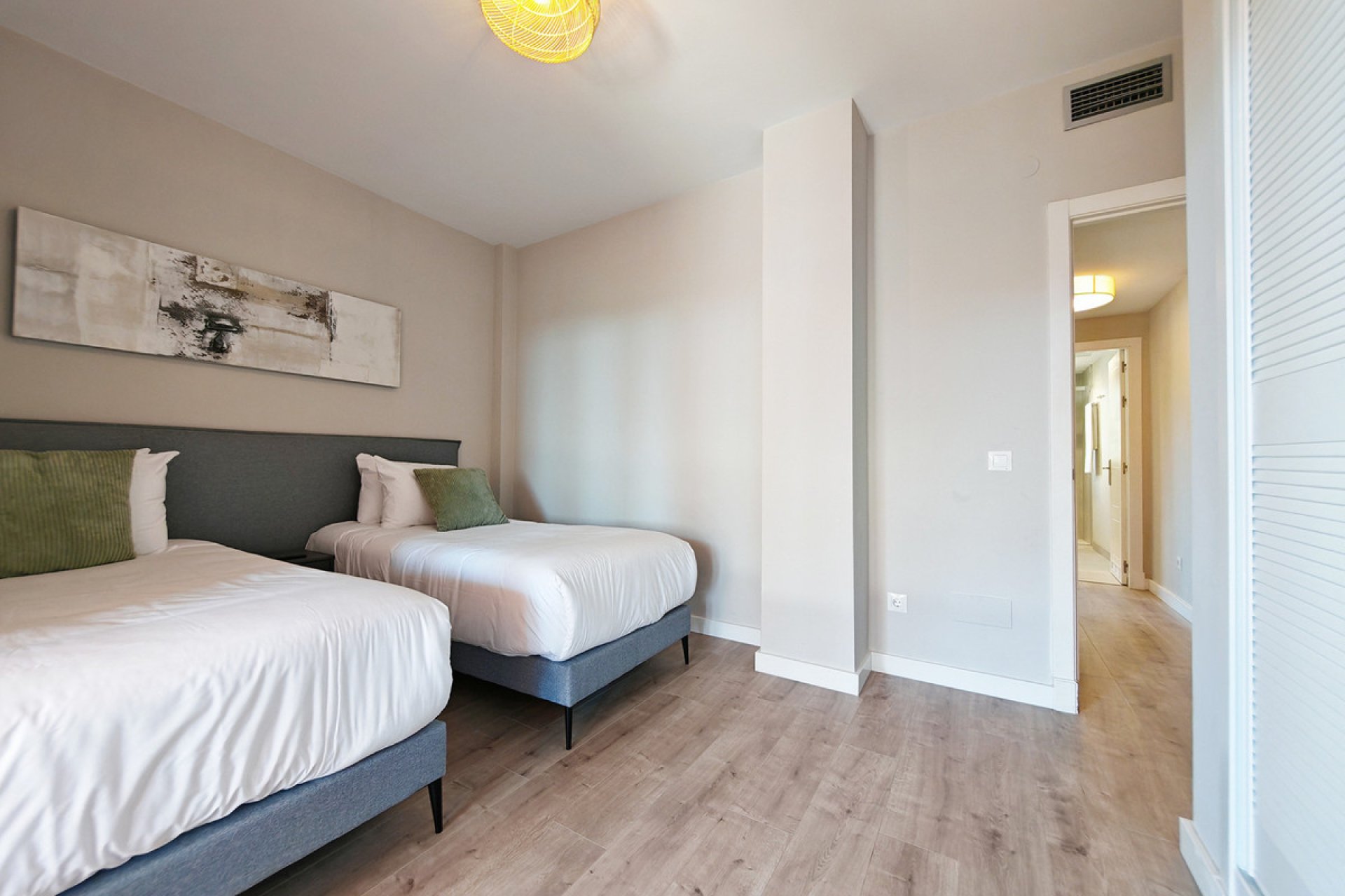 Resale - Apartment - Penthouse - Benahavís - Benahavís Centro