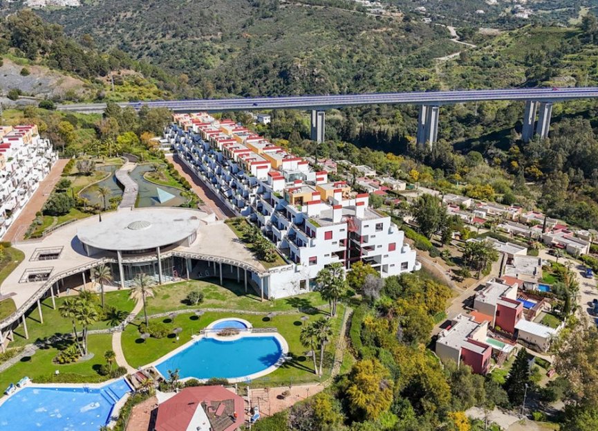 Resale - Apartment - Penthouse - Benahavís - Benahavís Centro