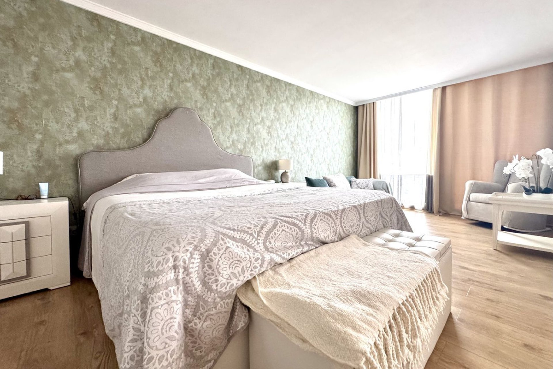 Resale - Apartment - Penthouse - Benahavís - Benahavís Centro