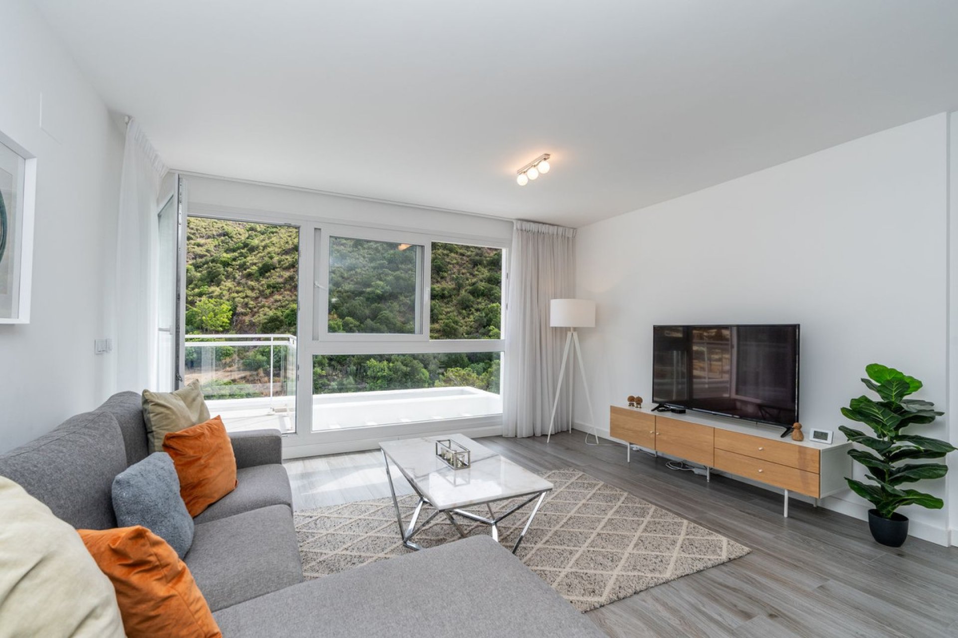 Resale - Apartment - Penthouse - Benahavís - Benahavís Centro