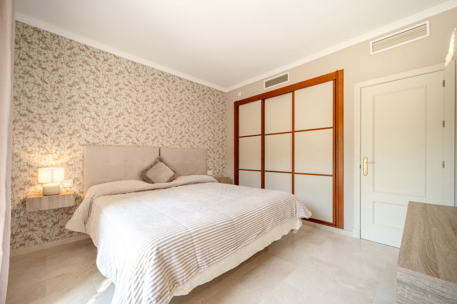 Resale - Apartment - Penthouse - Benahavís - La Quinta