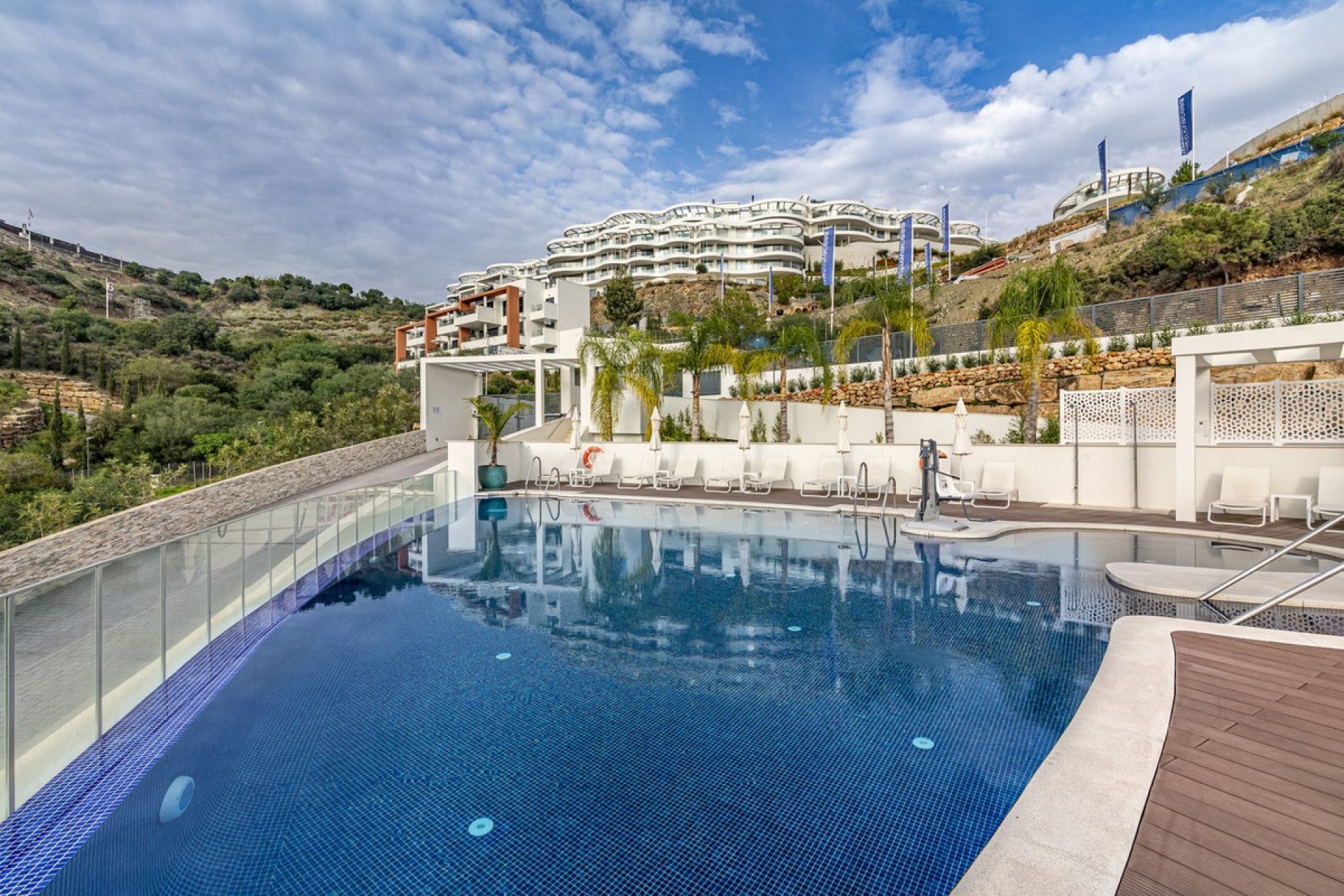 Resale - Apartment - Penthouse - Benahavís - La Quinta