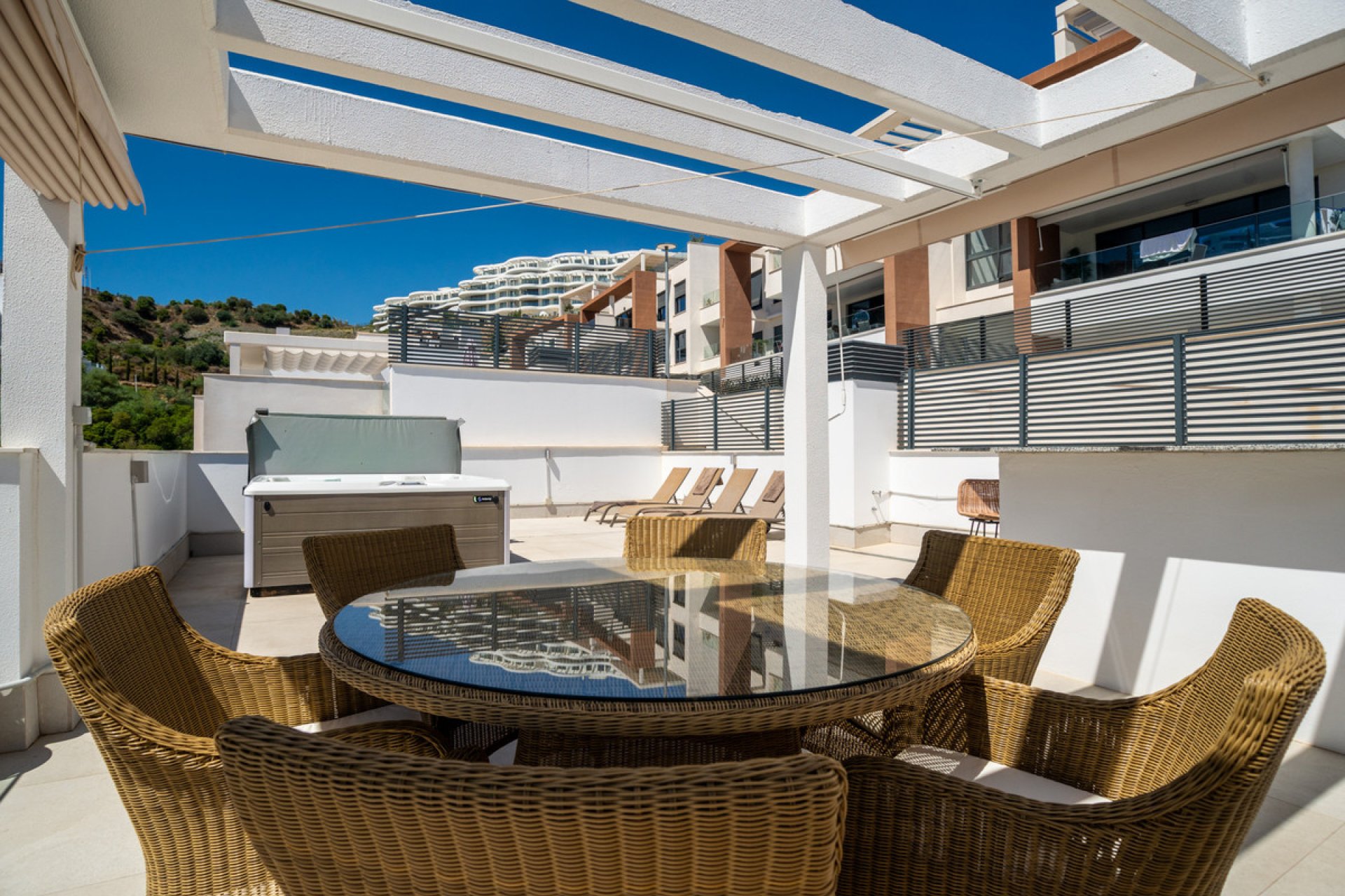 Resale - Apartment - Penthouse - Benahavís - La Quinta