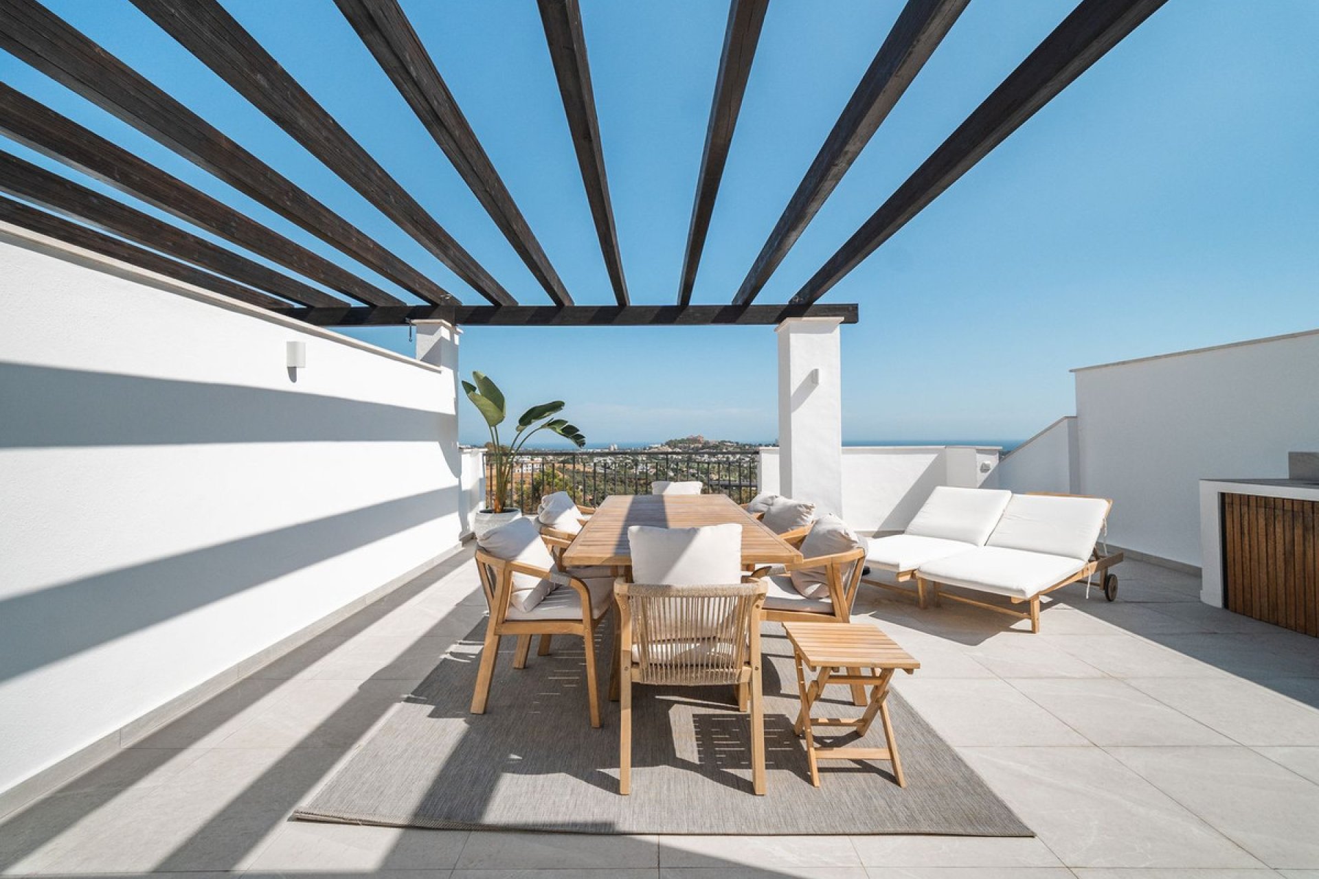 Resale - Apartment - Penthouse - Benahavís - La Quinta