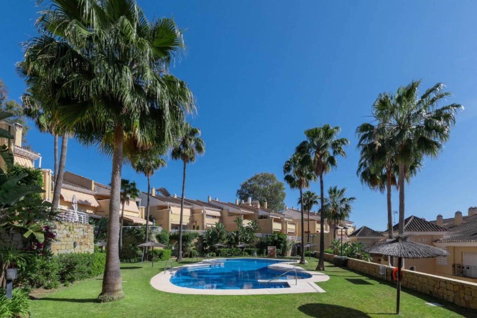 Resale - Apartment - Penthouse - Benahavís - La Quinta