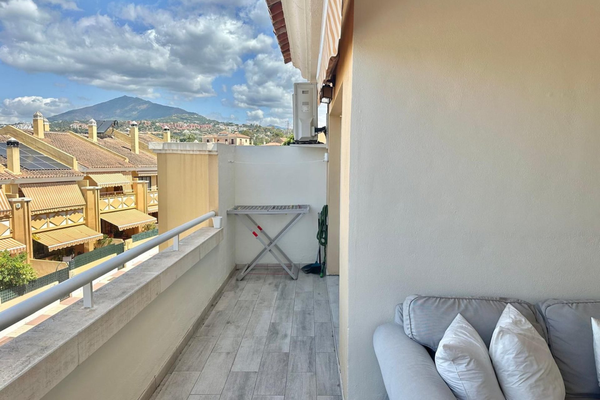 Resale - Apartment - Penthouse - Benahavís - La Quinta