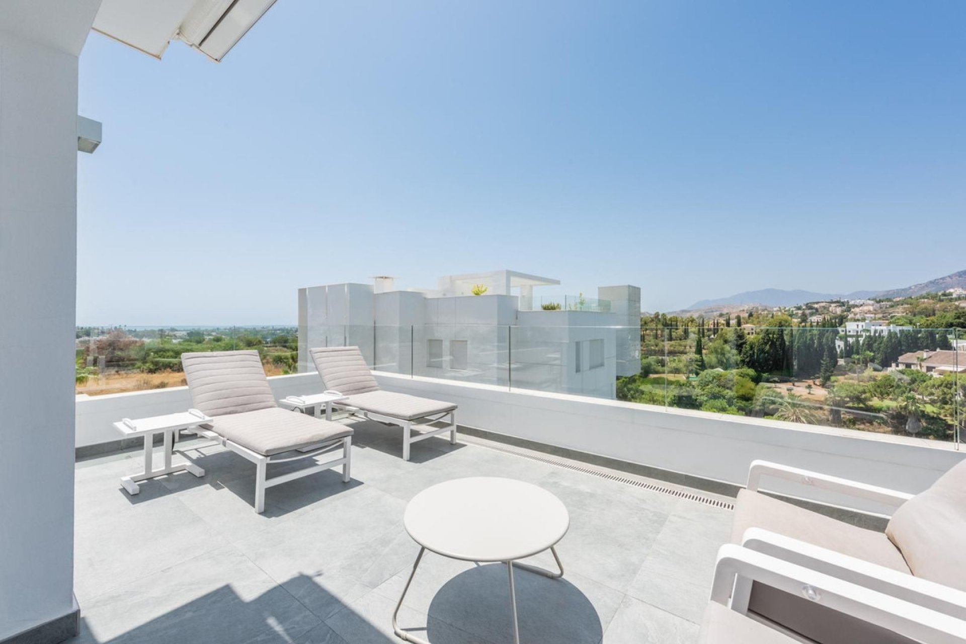 Resale - Apartment - Penthouse - Benahavís - La Quinta