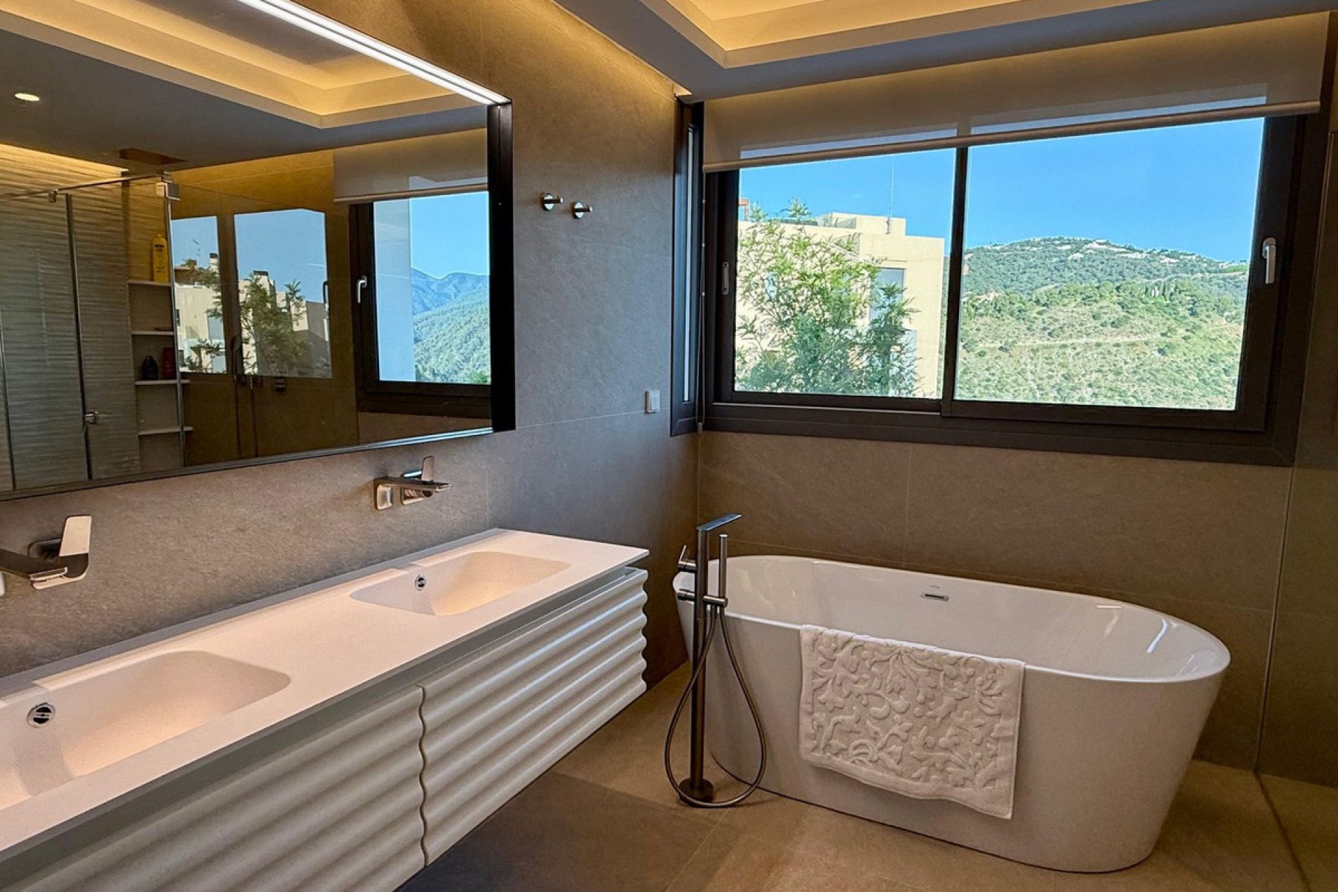 Resale - Apartment - Penthouse - Benahavís - La Quinta