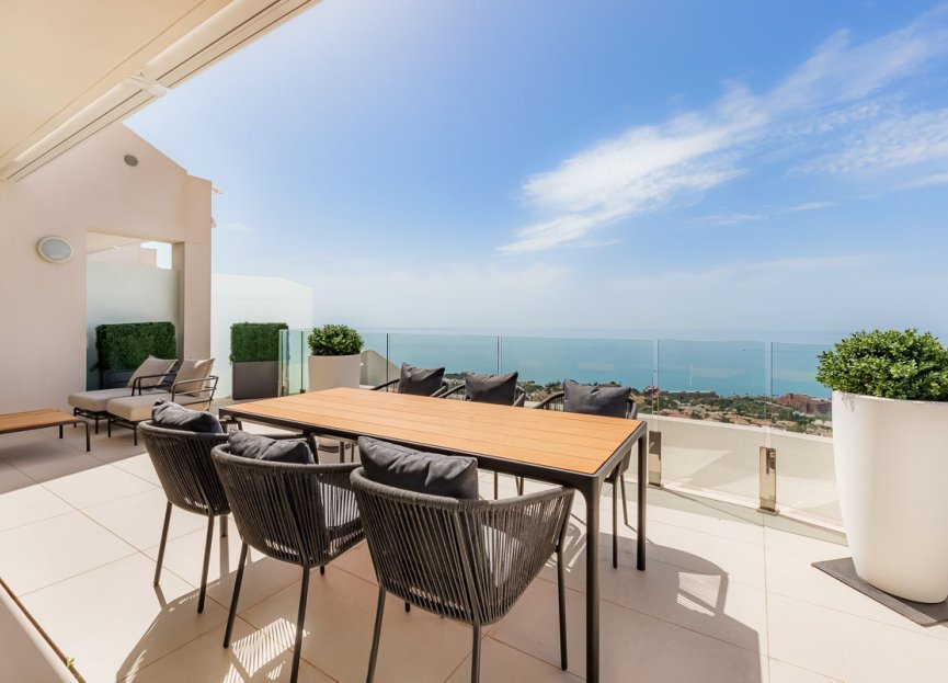 Resale - Apartment - Penthouse - Benalmádena - Benalmadena Centro