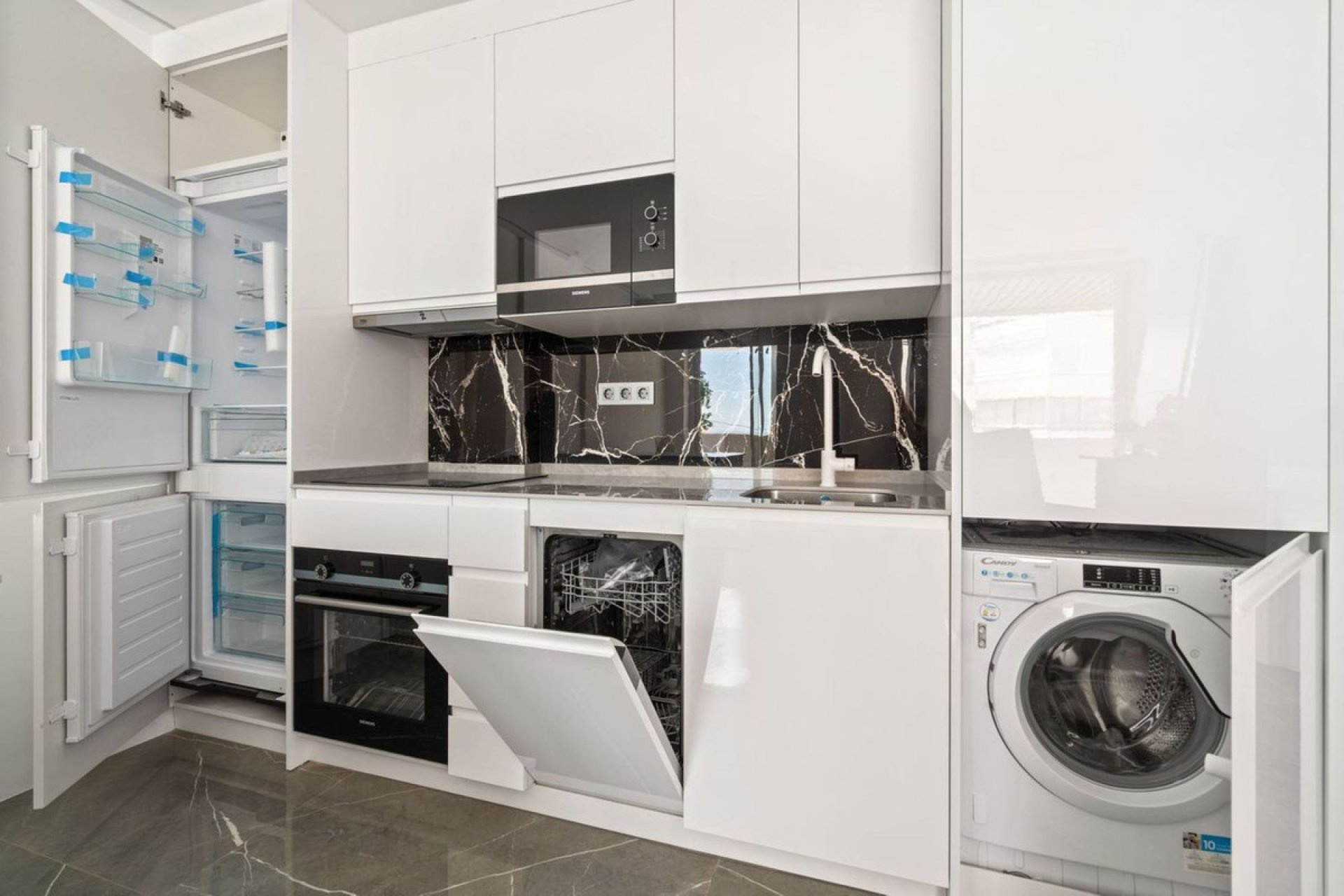 Resale - Apartment - Penthouse - Benalmádena - Benalmadena Costa