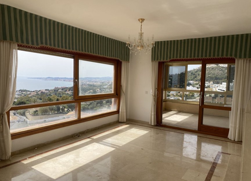 Resale - Apartment - Penthouse - Benalmádena - Torremuelle