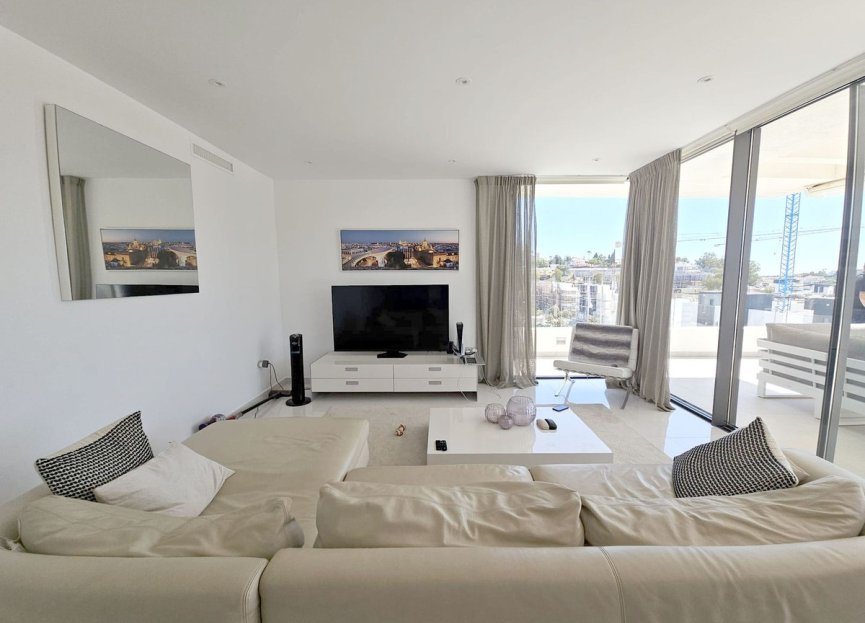 Resale - Apartment - Penthouse Duplex - Estepona - Atalaya