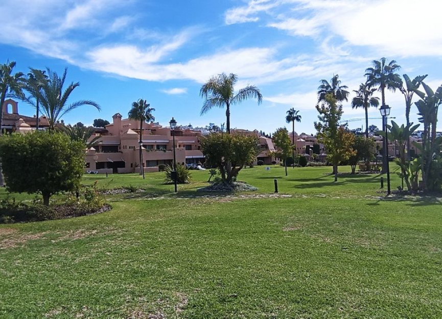 Resale - Apartment - Penthouse Duplex - Estepona - Atalaya