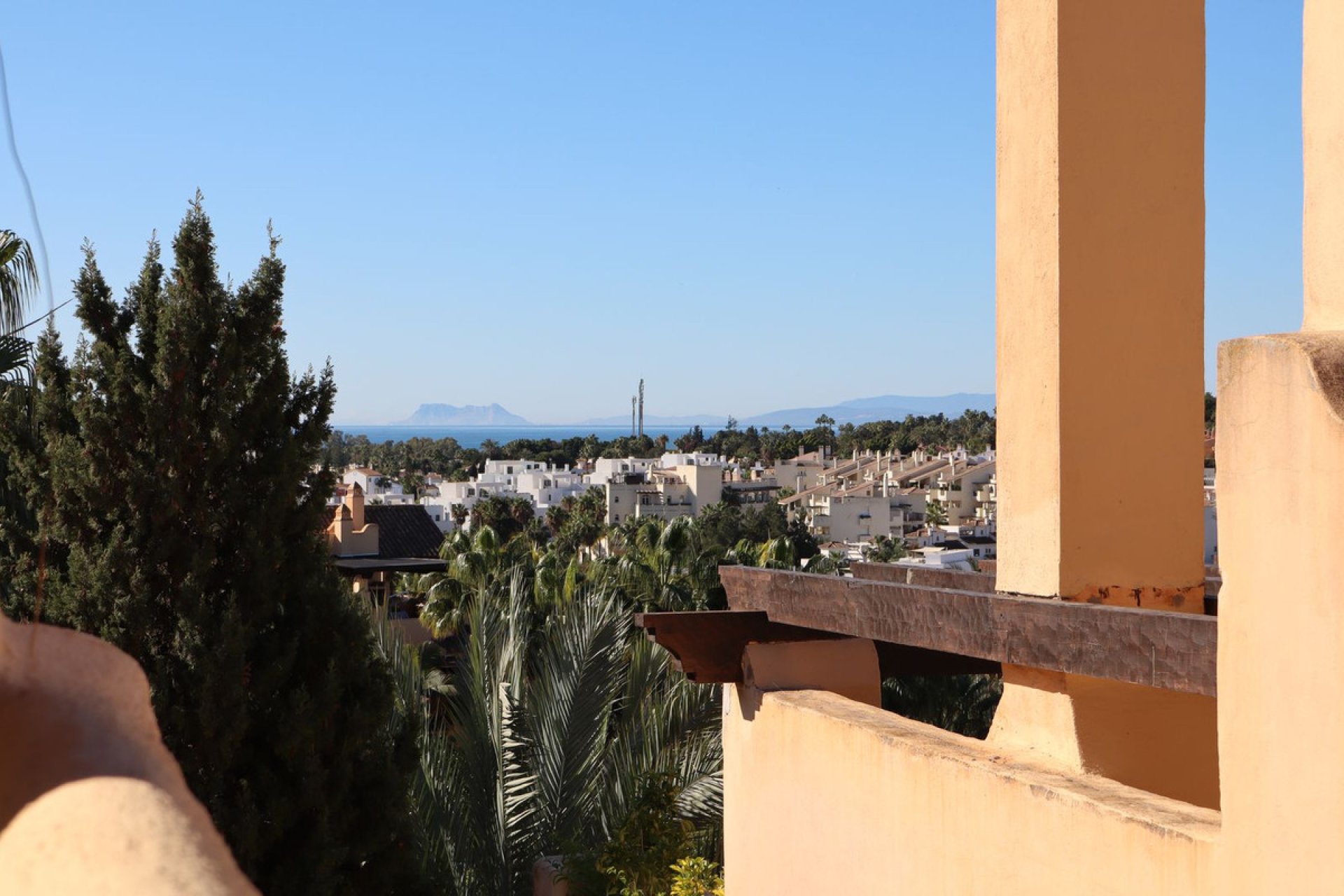 Resale - Apartment - Penthouse Duplex - Estepona - Atalaya