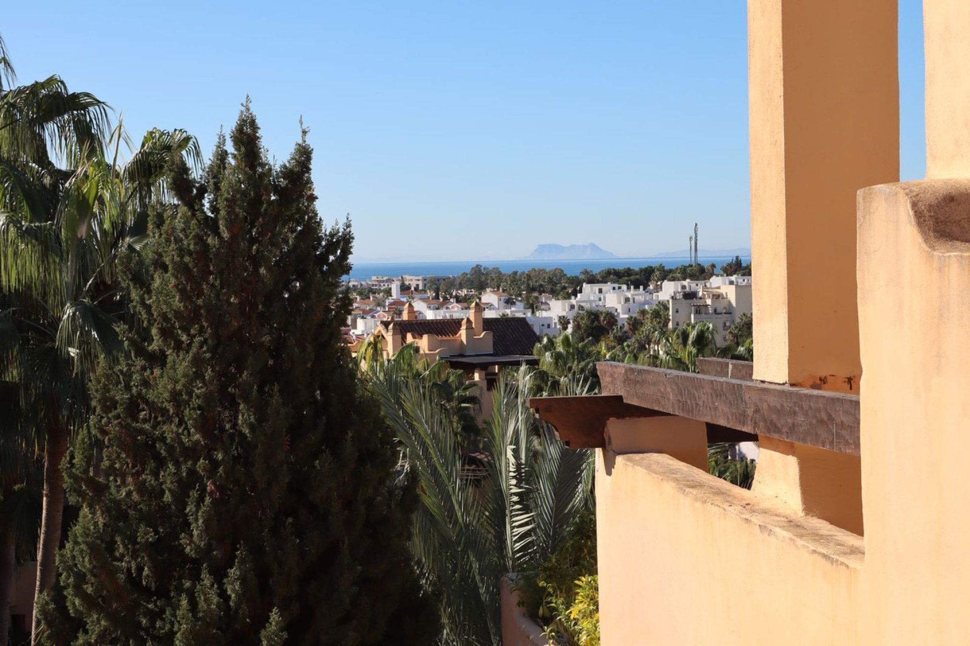 Resale - Apartment - Penthouse Duplex - Estepona - Atalaya