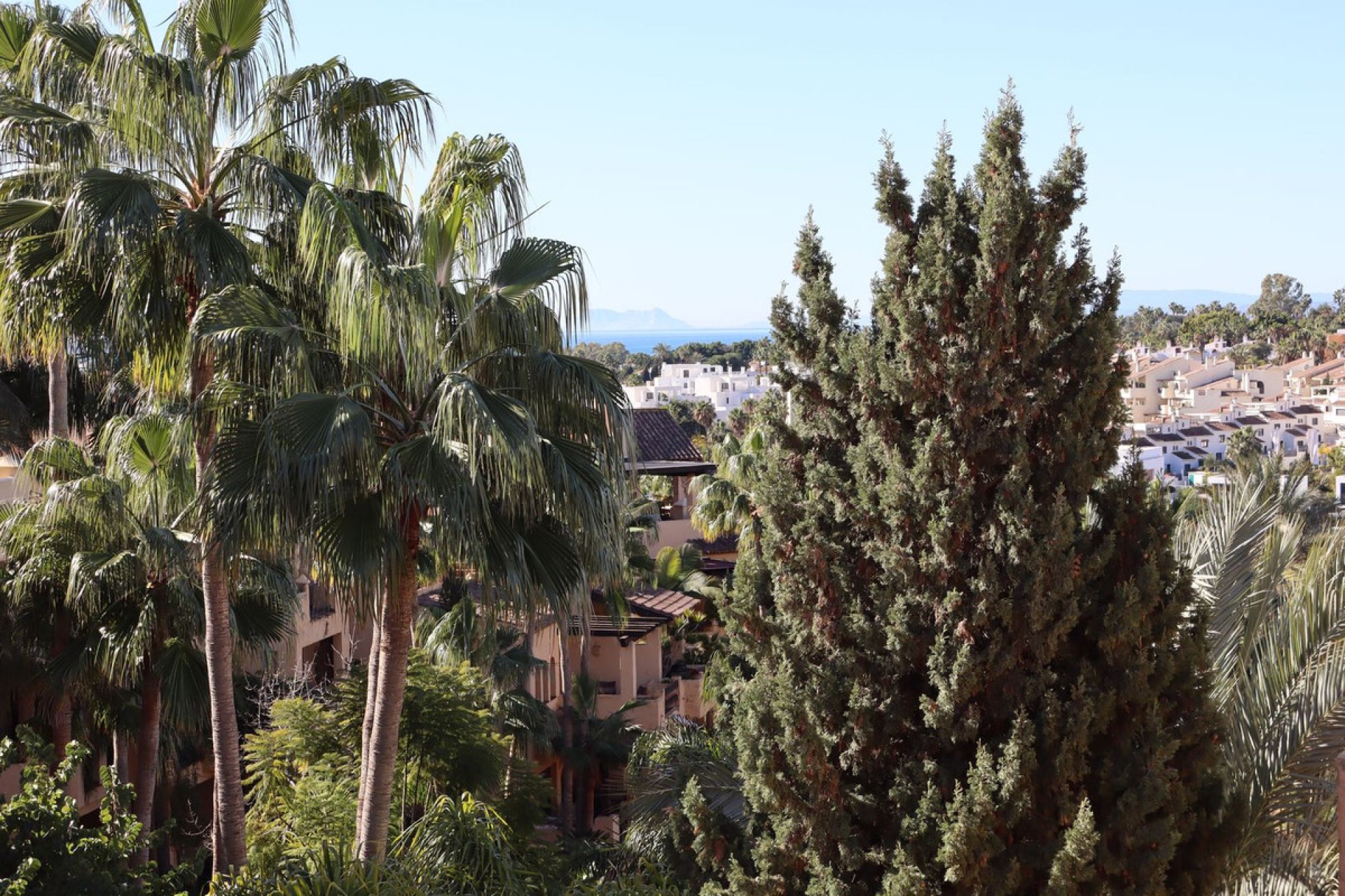 Resale - Apartment - Penthouse Duplex - Estepona - Atalaya