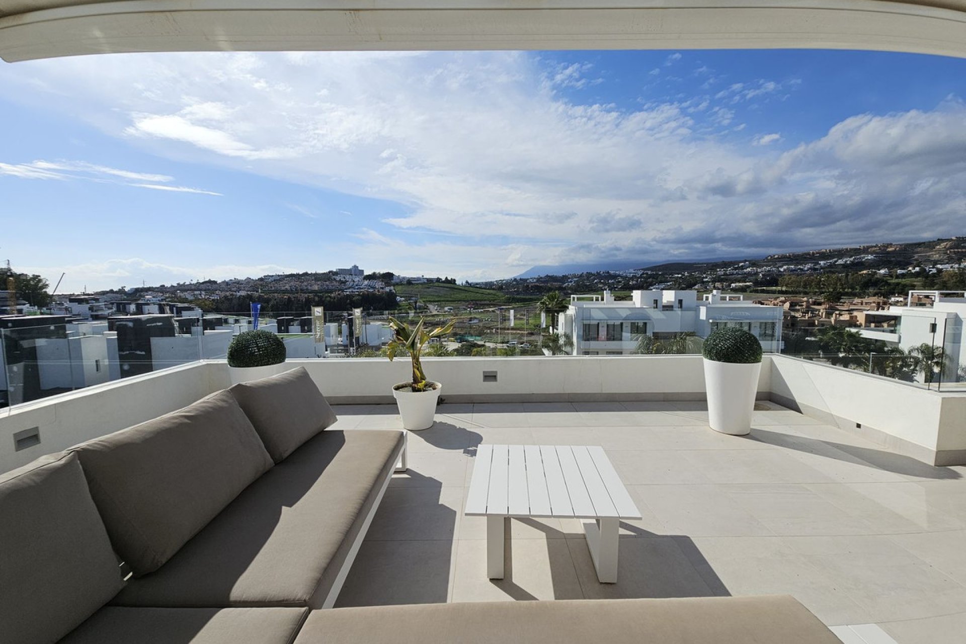 Resale - Apartment - Penthouse Duplex - Estepona - Atalaya