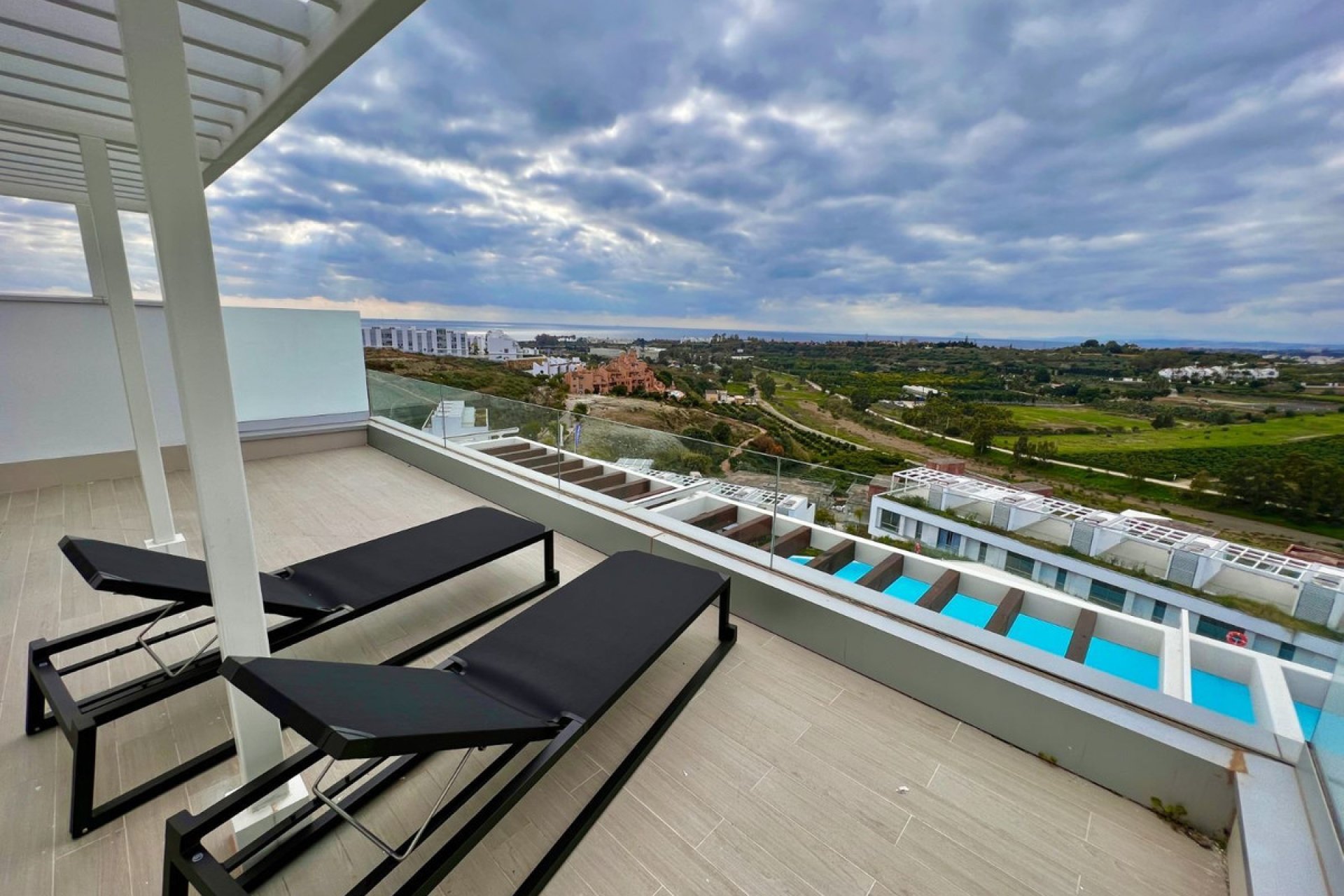 Resale - Apartment - Penthouse Duplex - Estepona - Cancelada