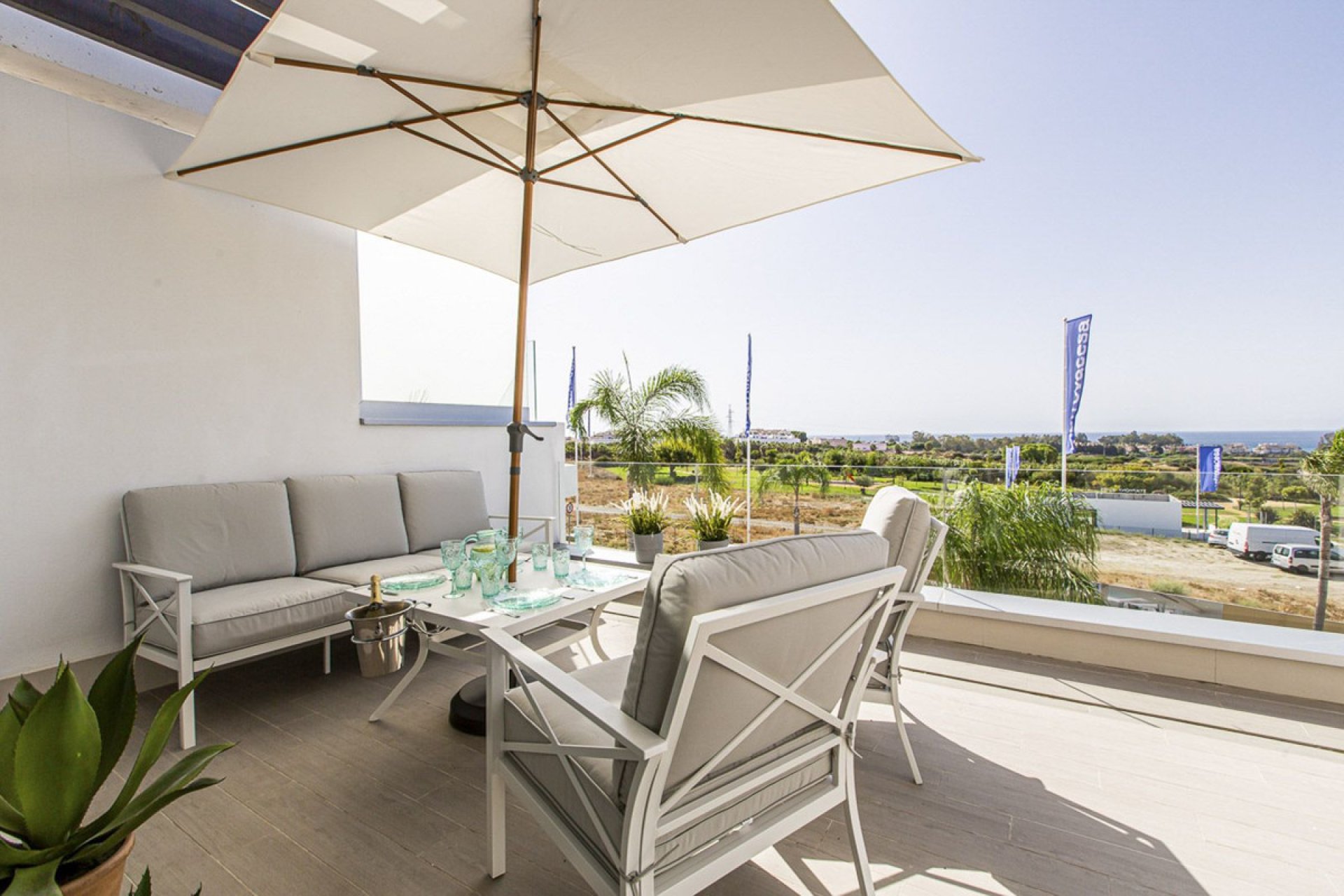 Resale - Apartment - Penthouse Duplex - Estepona - Cancelada