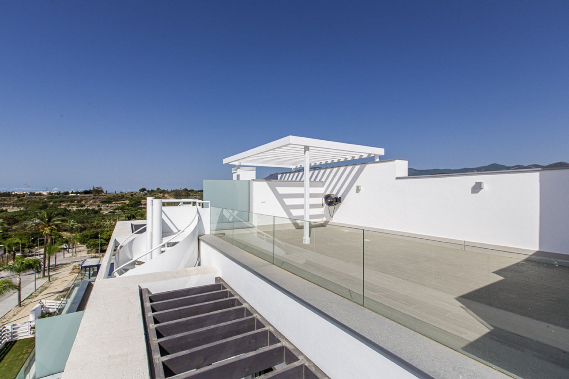 Resale - Apartment - Penthouse Duplex - Estepona - Cancelada