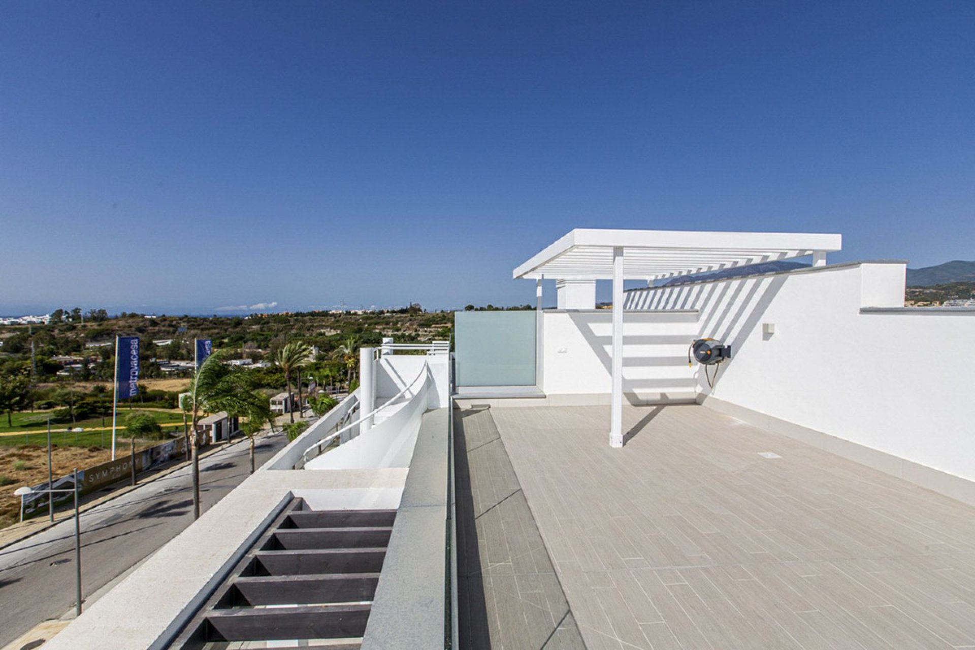 Resale - Apartment - Penthouse Duplex - Estepona - Cancelada